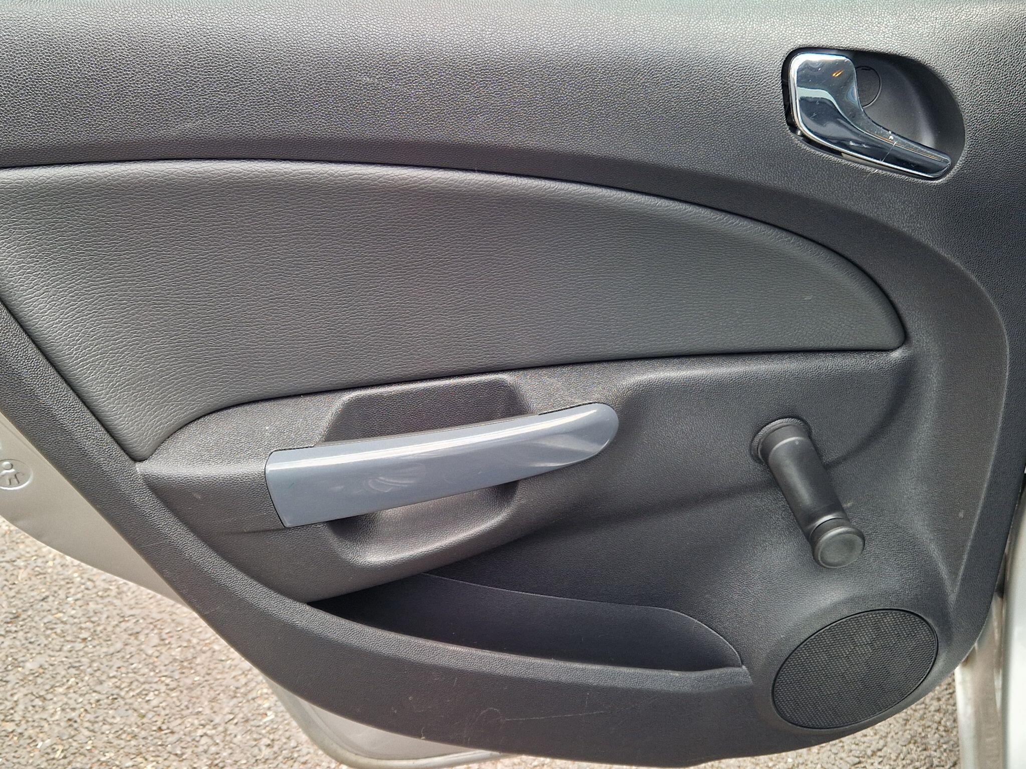 Vauxhall Corsa - Image 40