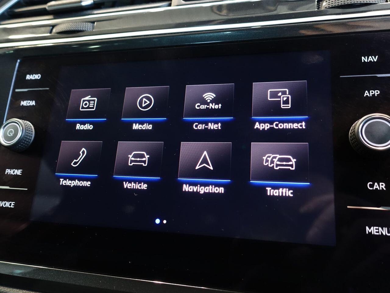 Volkswagen Tiguan - Image 33