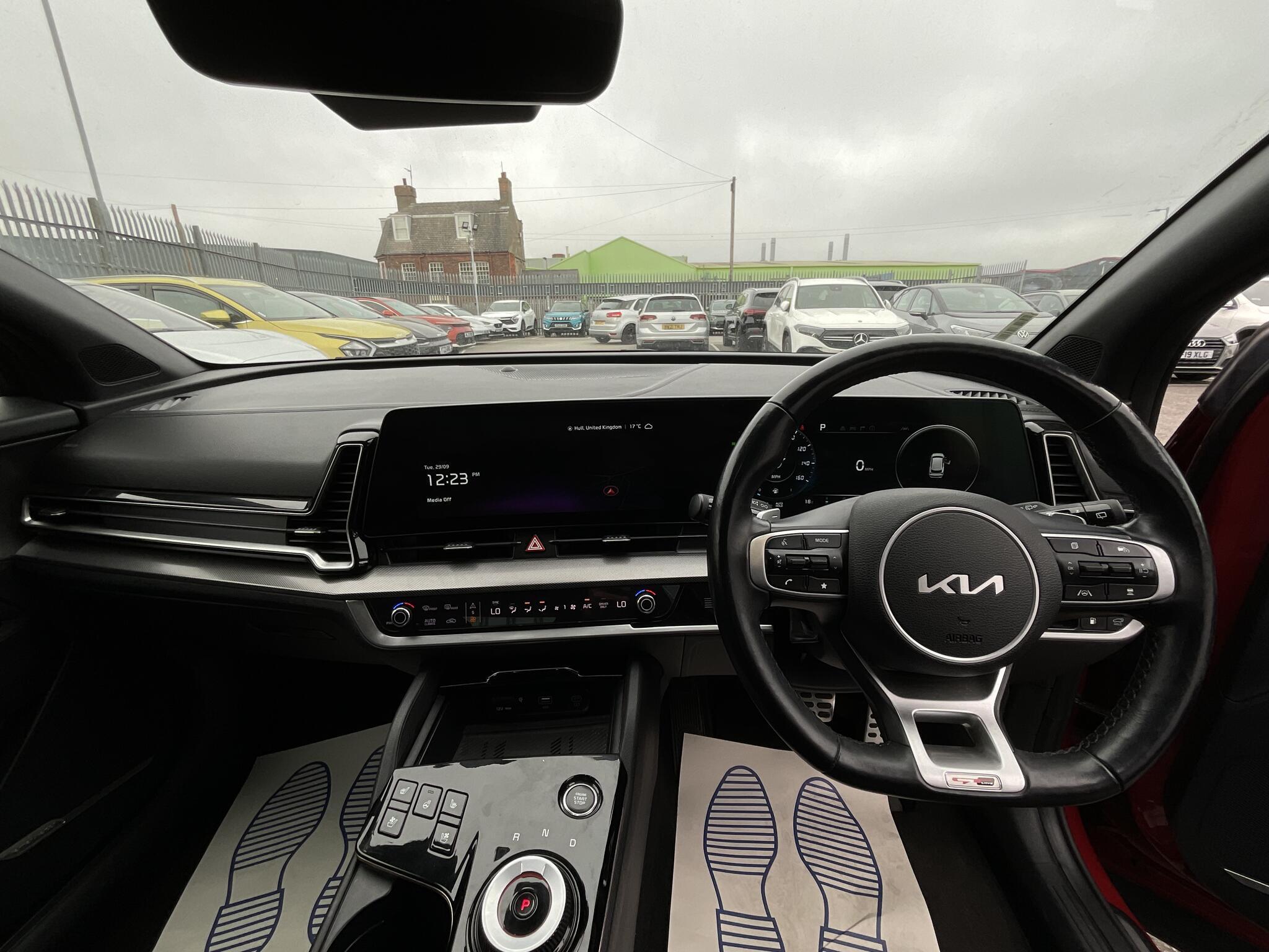 Kia Sportage - Image 19