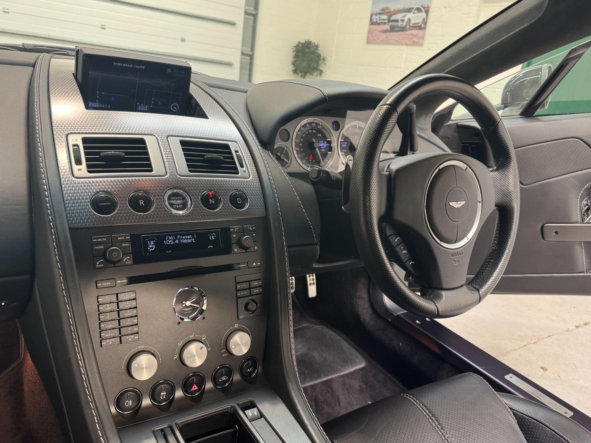 Aston Martin Vantage - Image 70