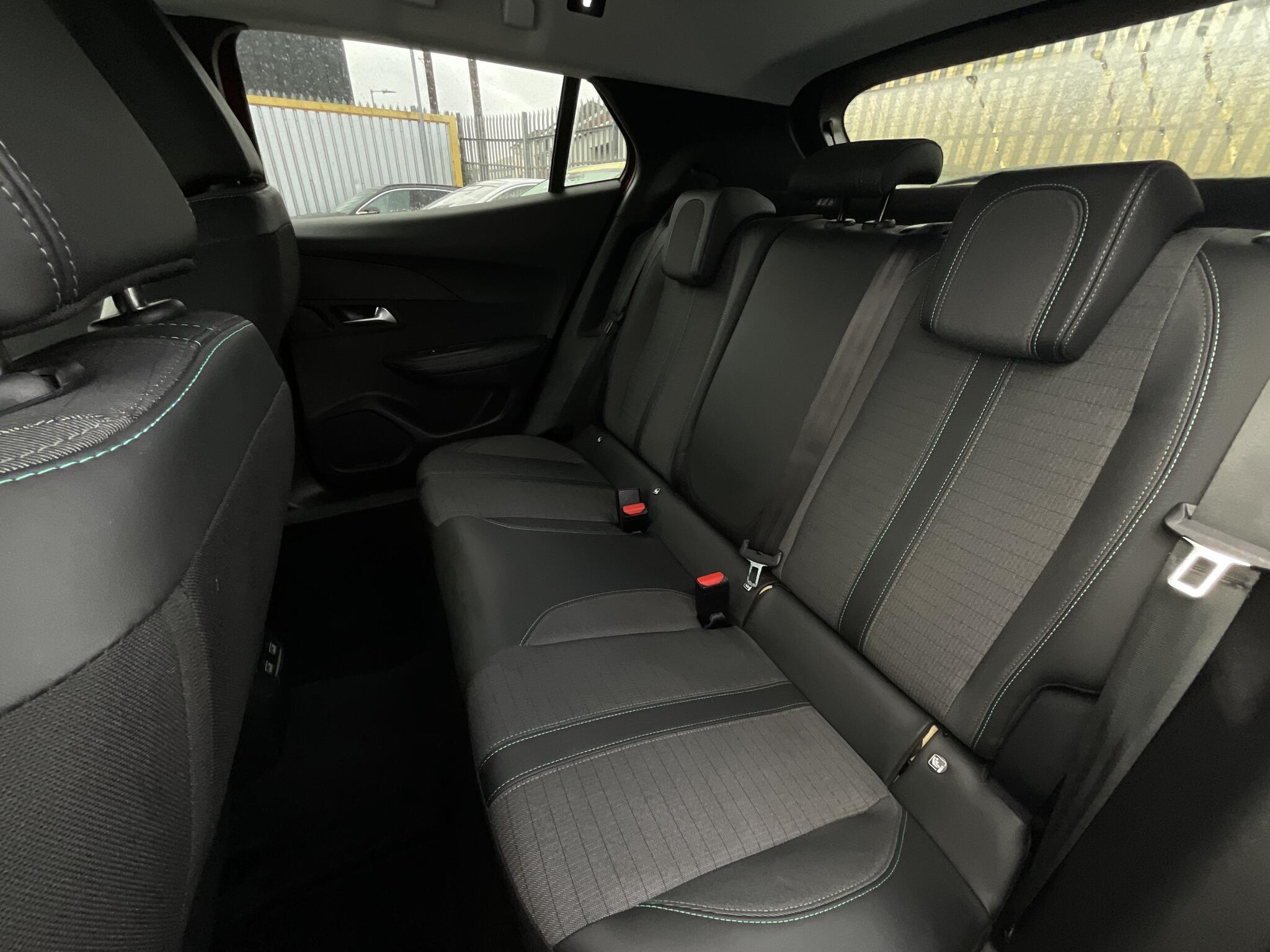 Peugeot 2008 - Image 11