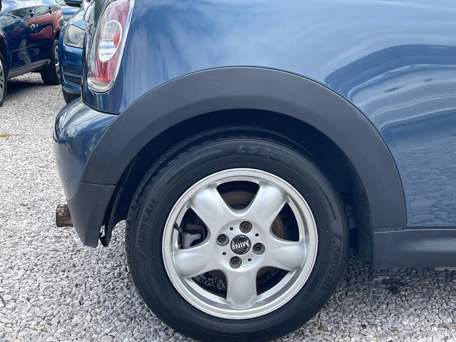 MINI Hatch - Image 2
