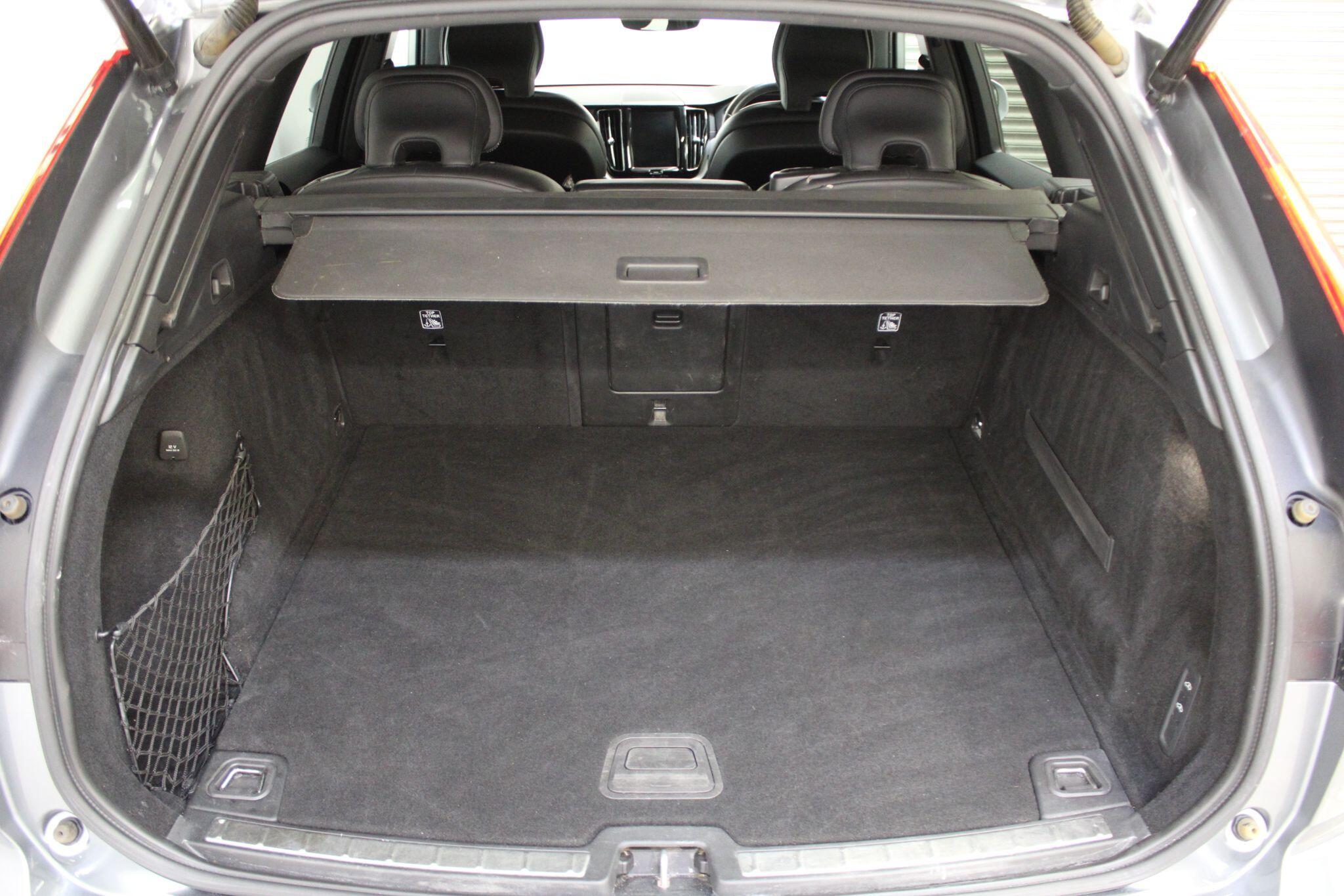 Volvo XC60 - Image 16