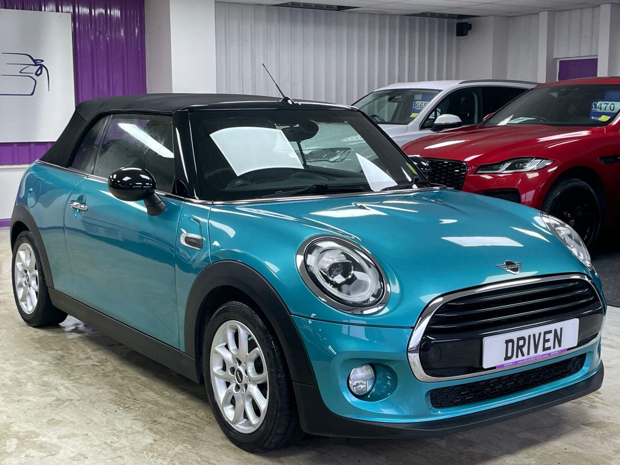 MINI Convertible - Image 7