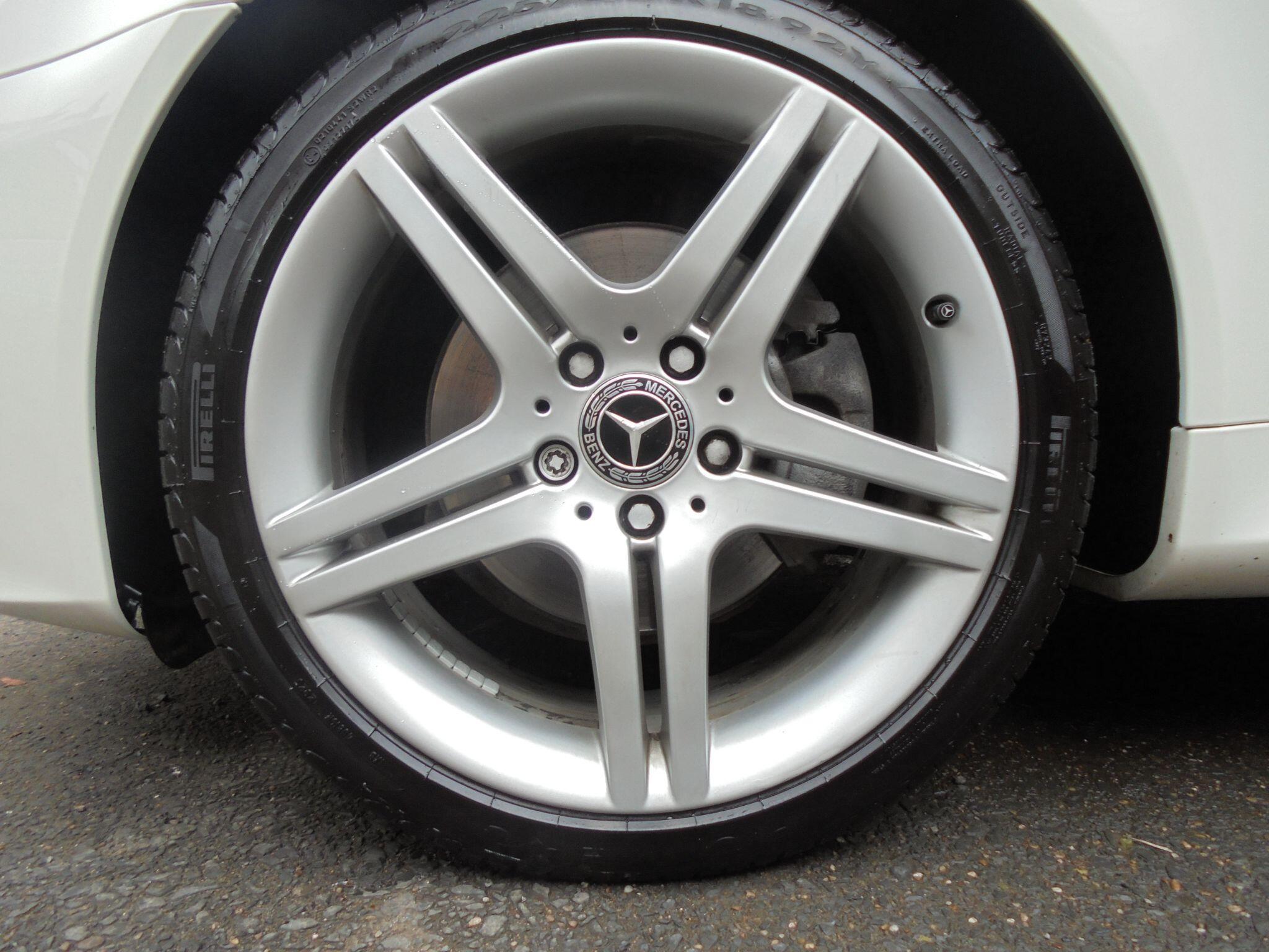 Mercedes SLK - Image 18