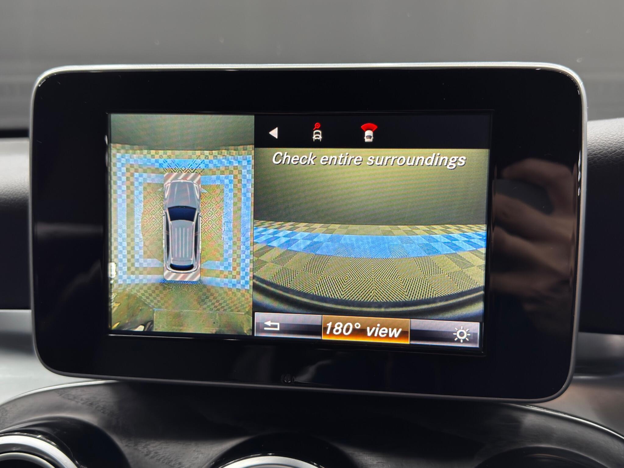 Mercedes GLC - Image 32