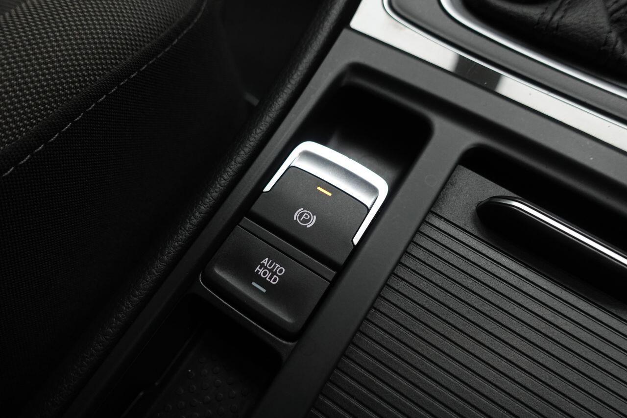 Volkswagen Golf - Image 47