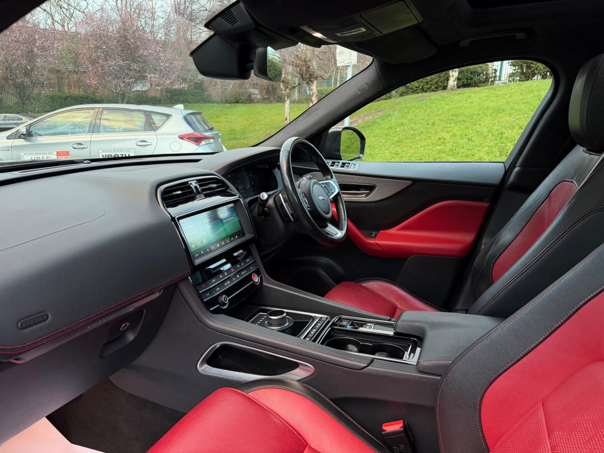 Jaguar F-Pace - Image 45