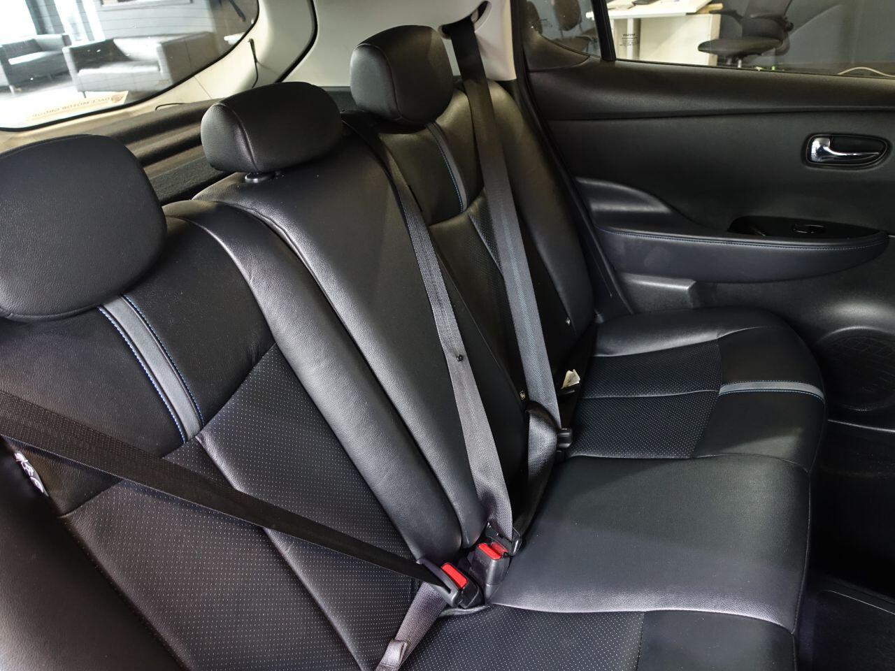 Nissan Leaf - Image 14