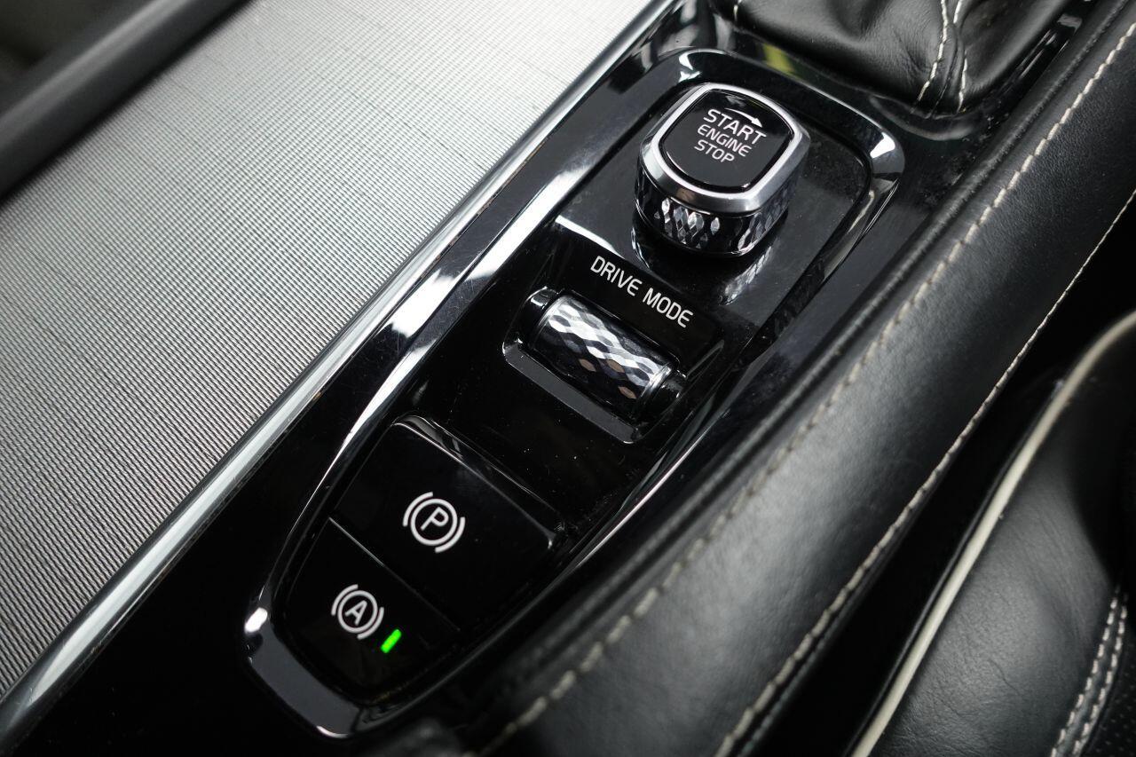 Volvo S90 - Image 45