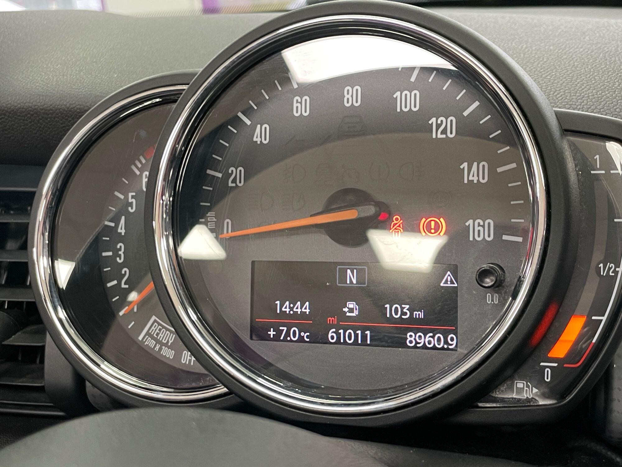 MINI Convertible - Image 44