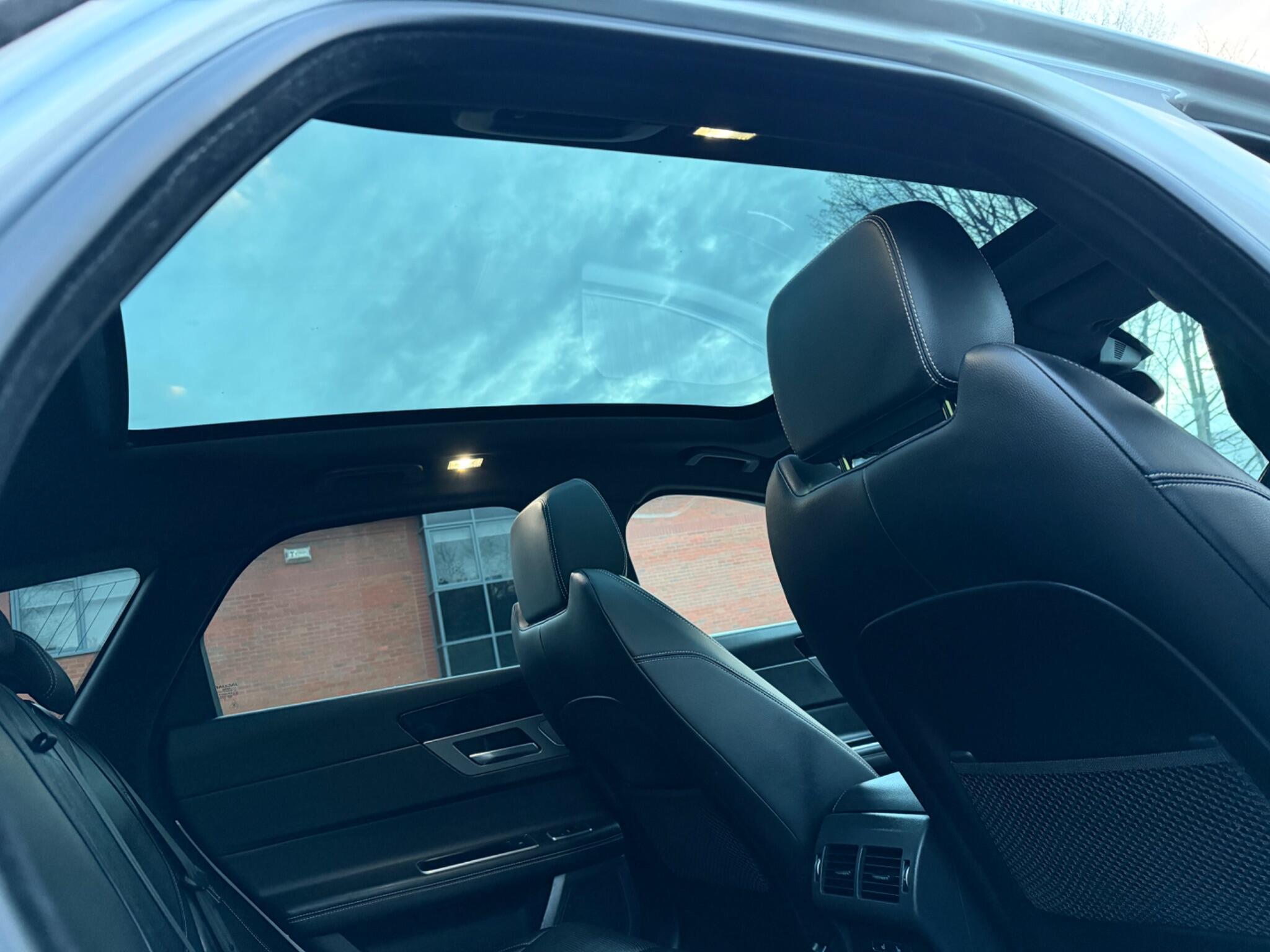 Jaguar XF - Image 43