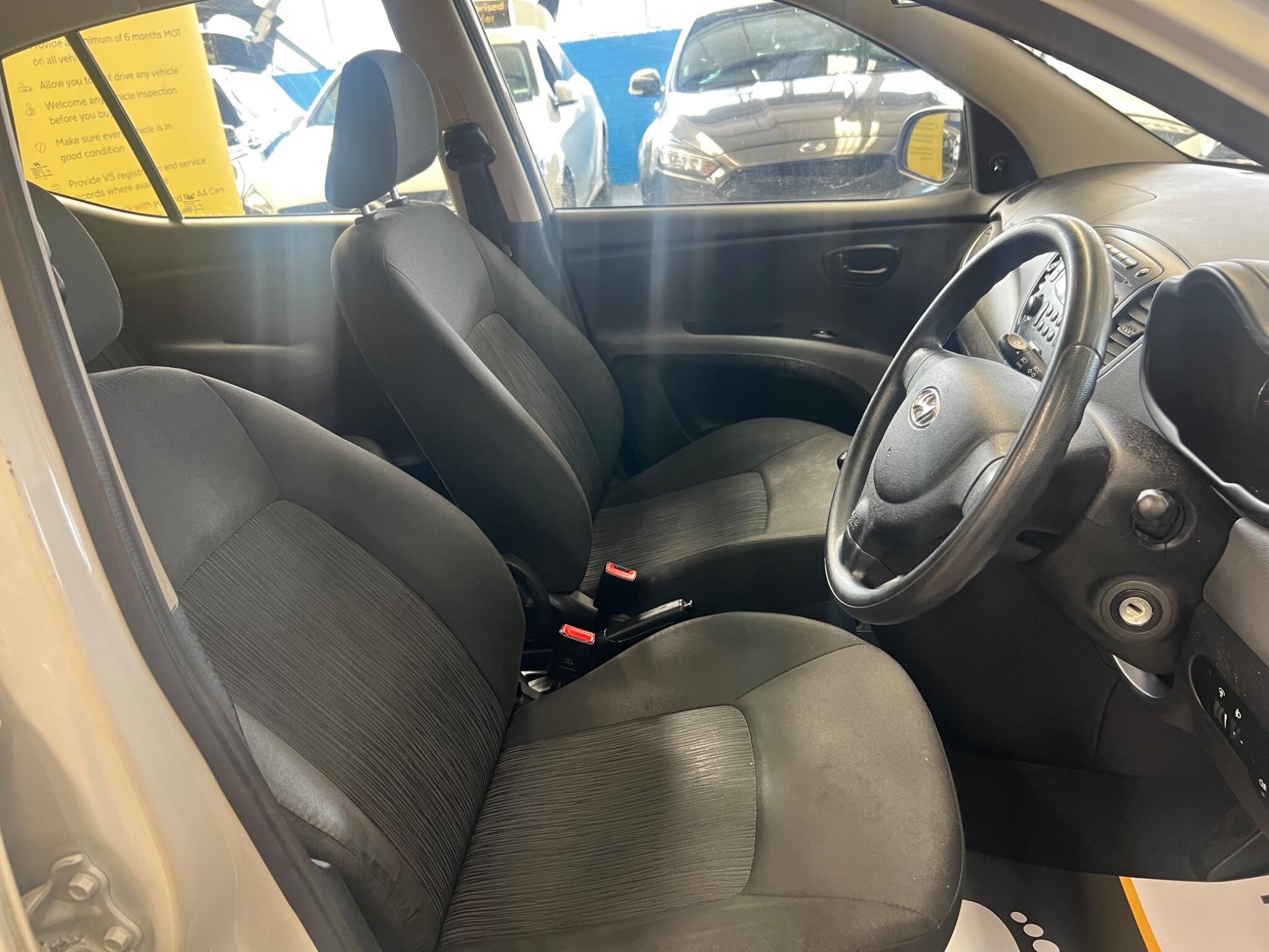 Hyundai i10 - Image 16