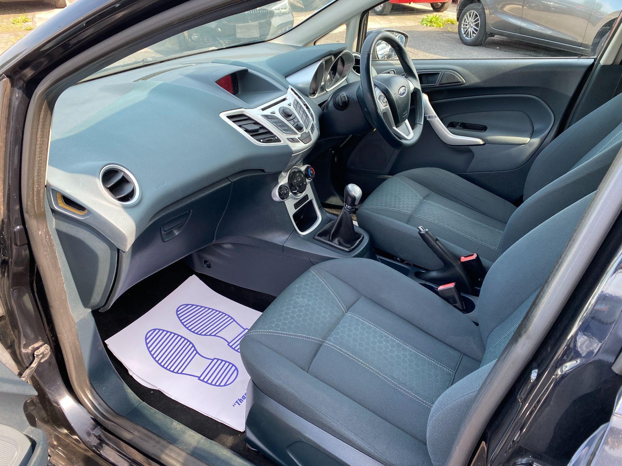 Ford Fiesta - Image 26