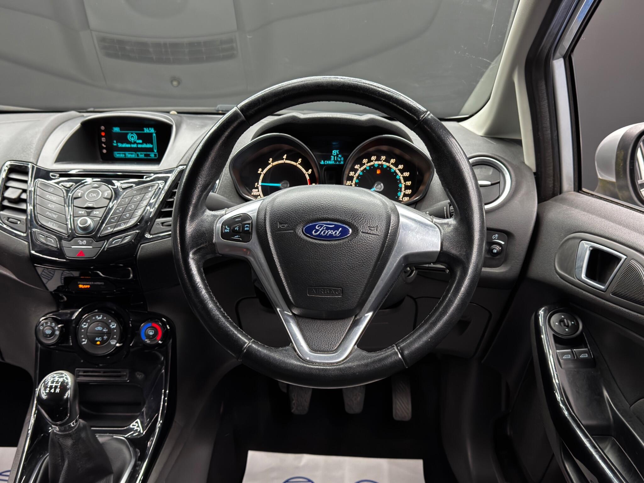 Ford Fiesta - Image 17