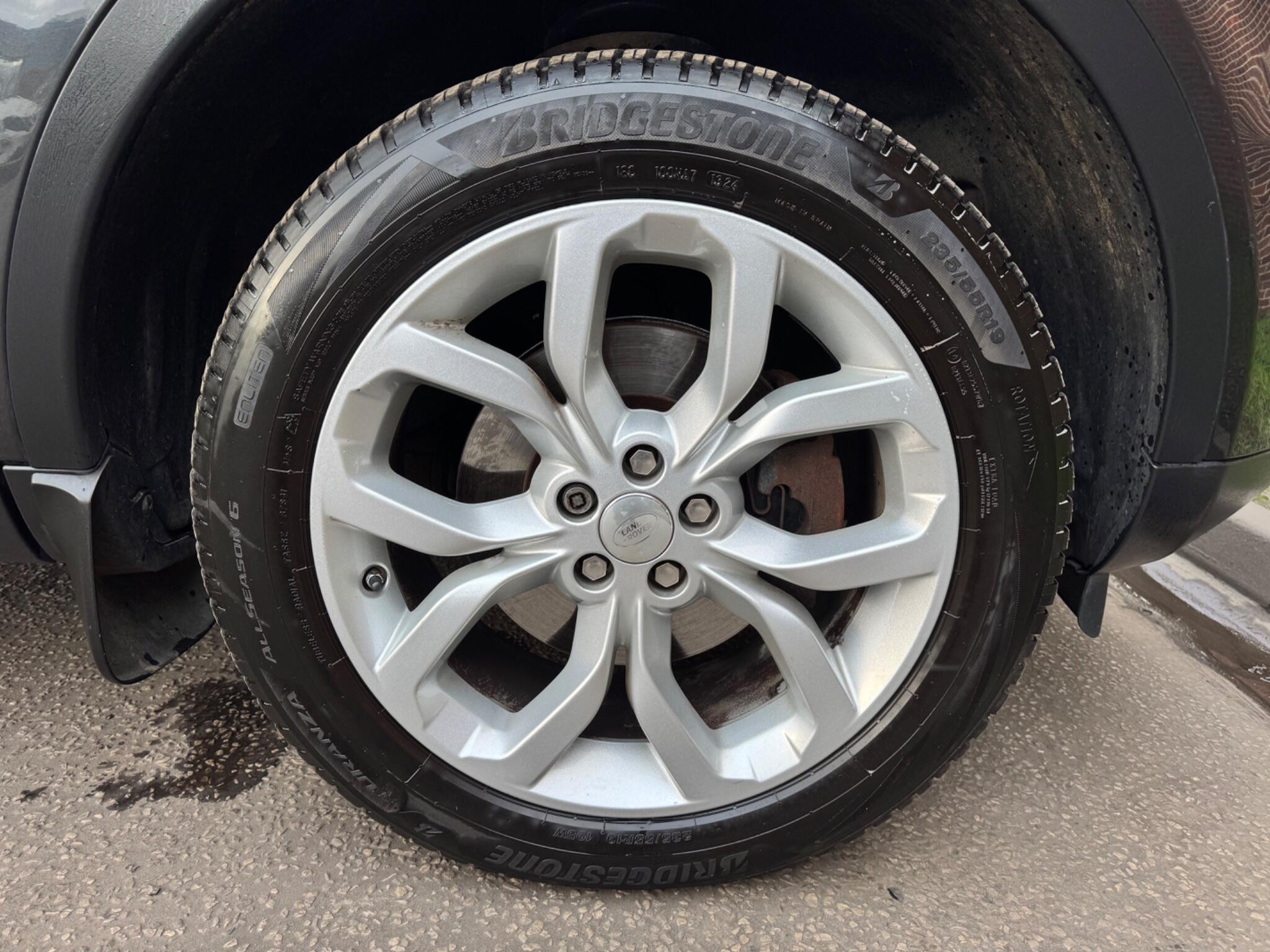 Land Rover DISCOVERY SPORT - Image 32