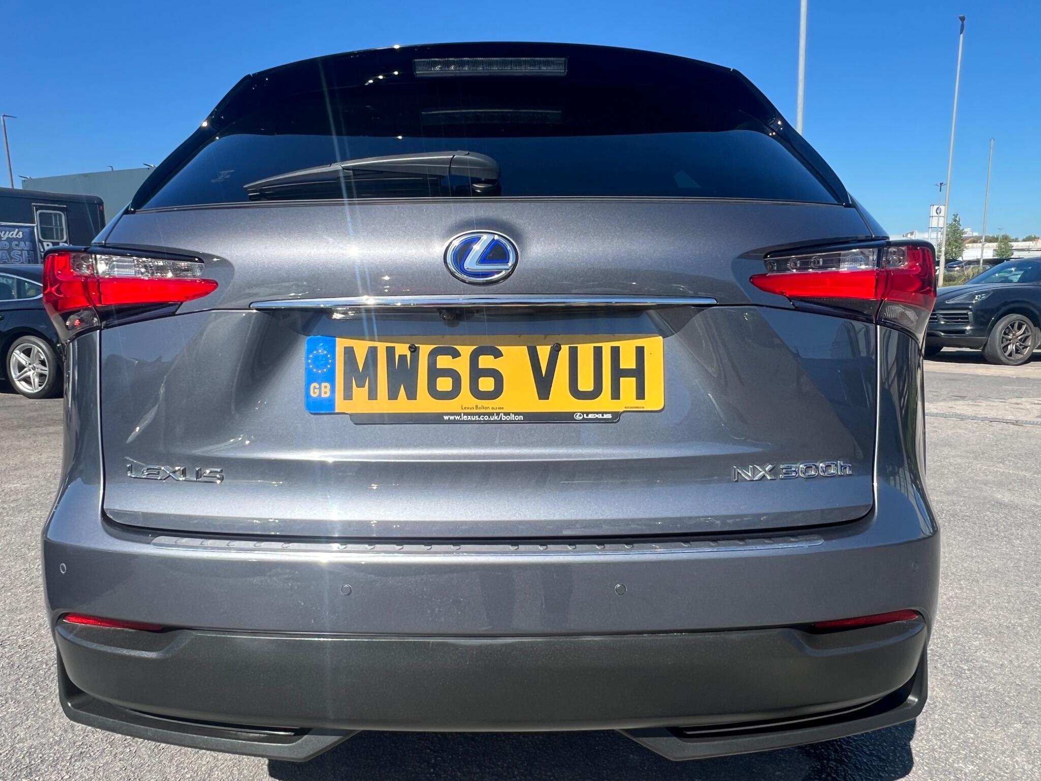 Lexus NX - Image 7