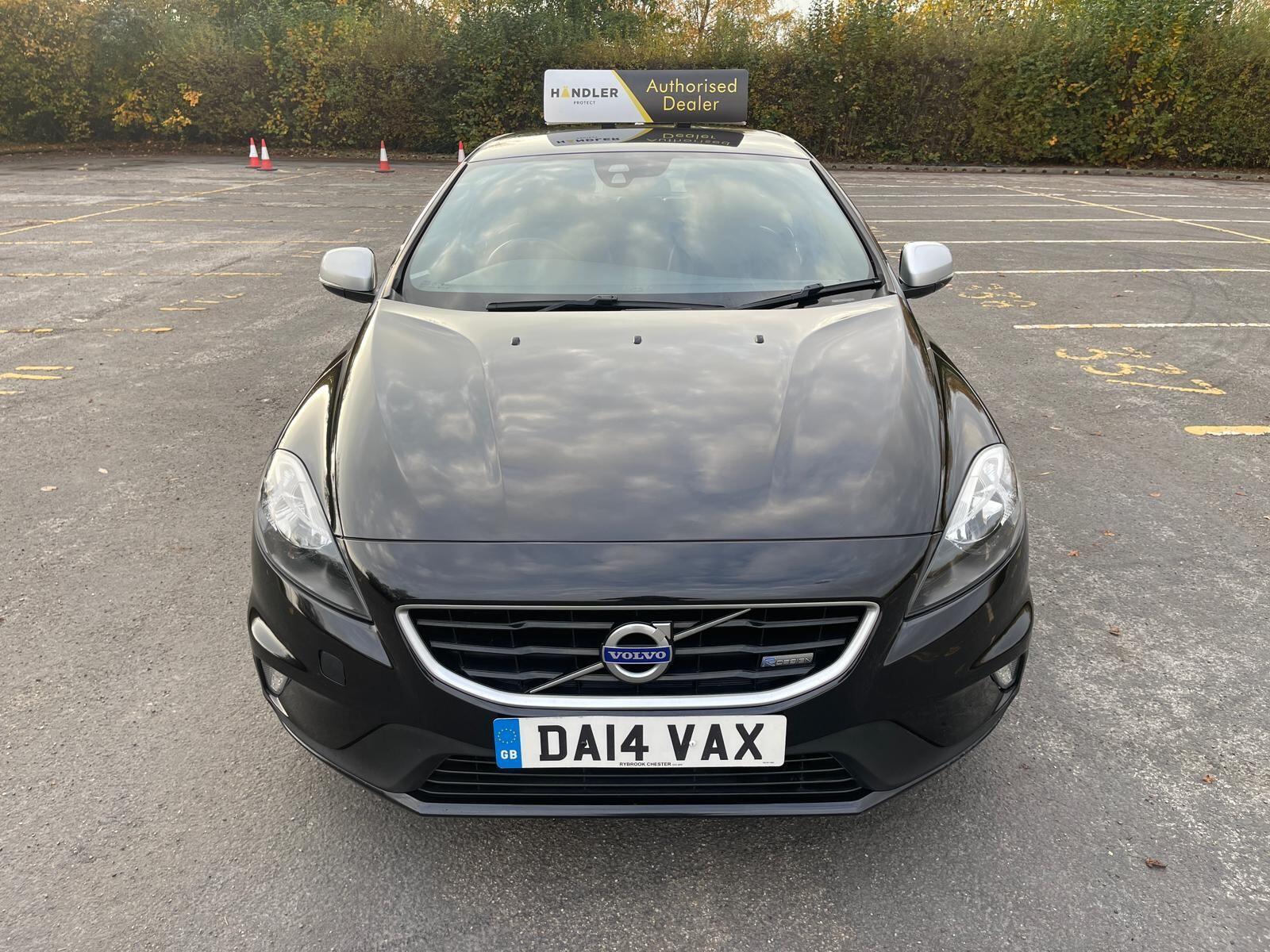 Volvo V40 - Image 2