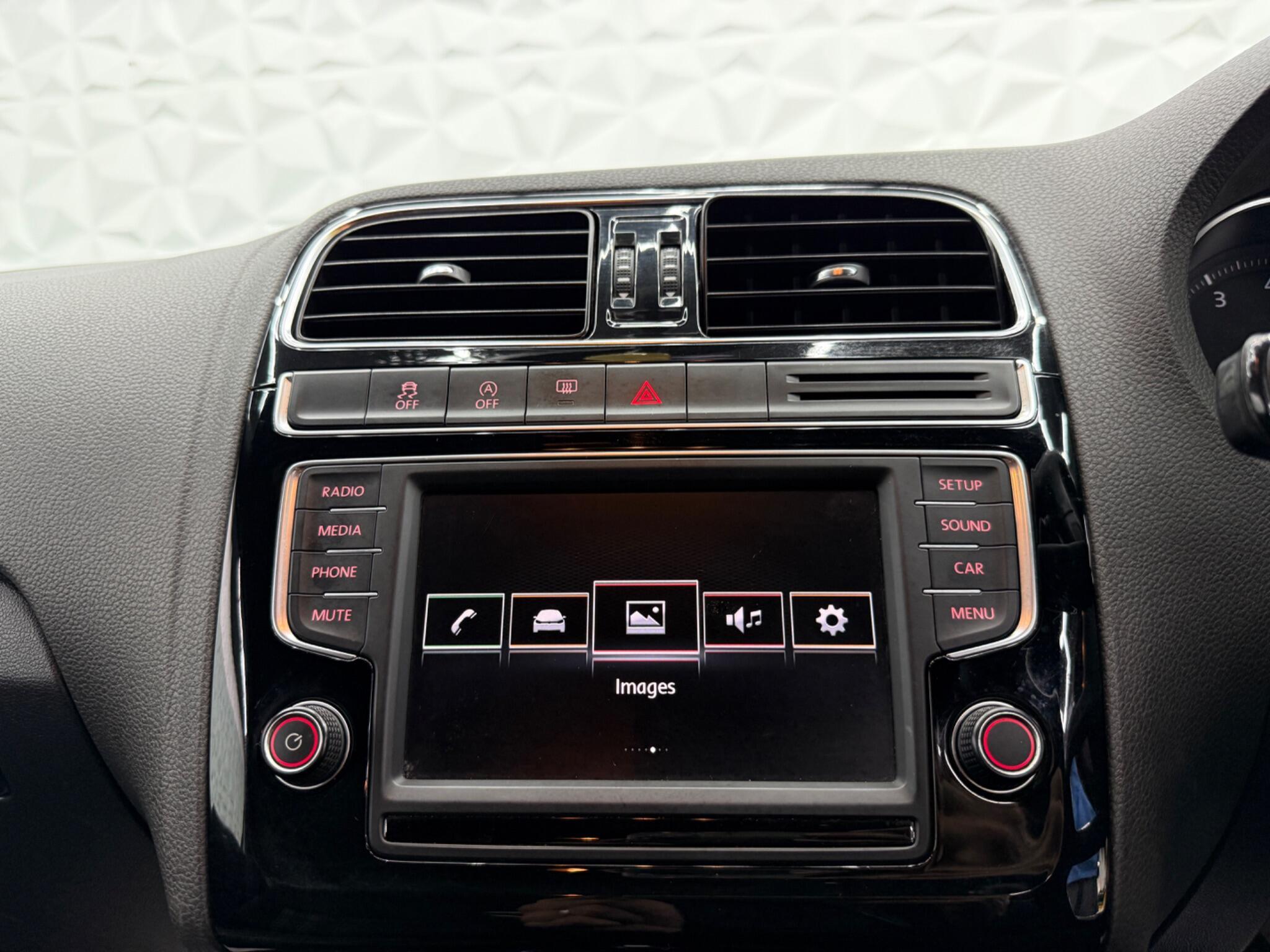 Volkswagen Polo - Image 37