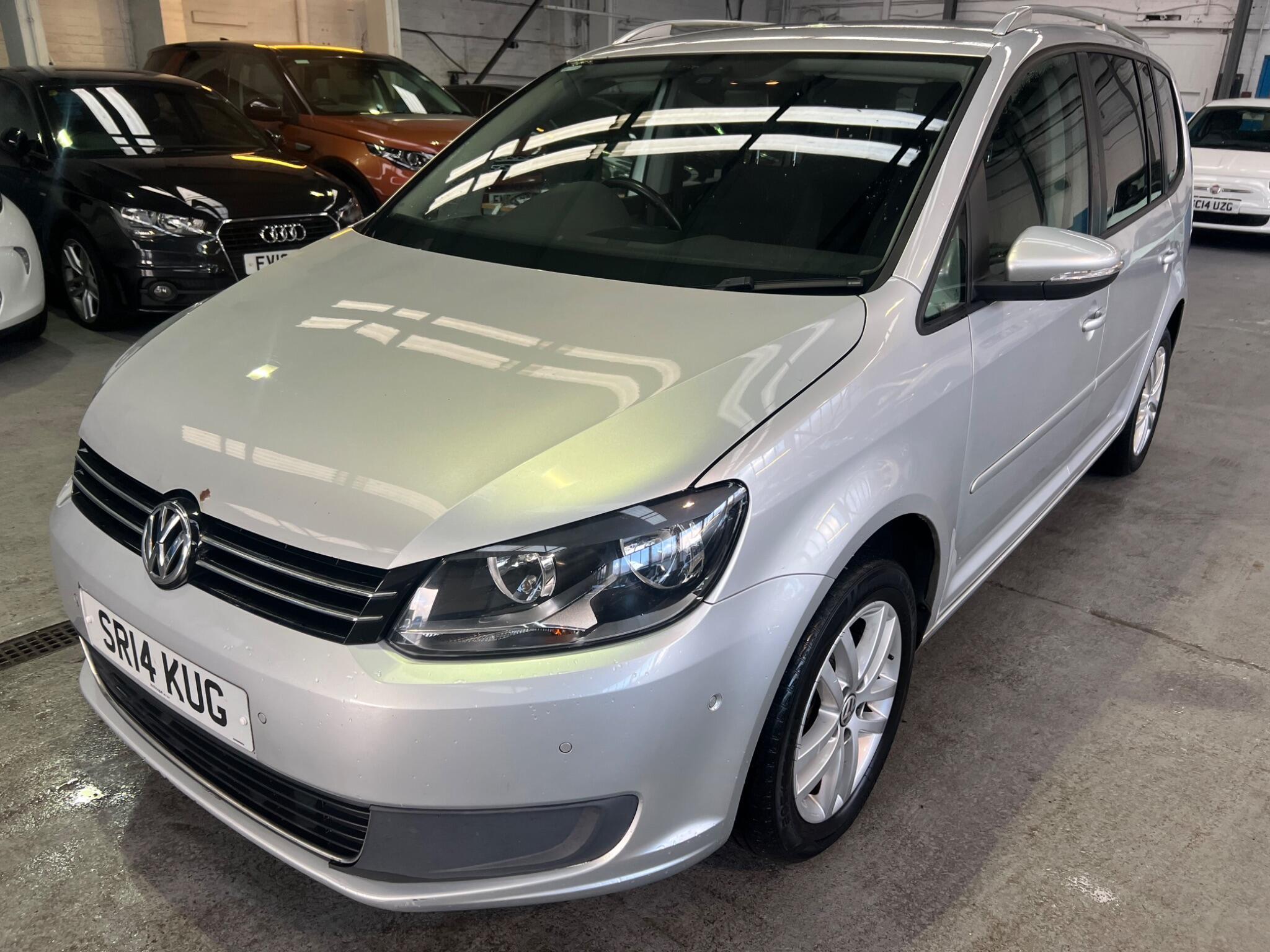 Volkswagen Touran - Image 8