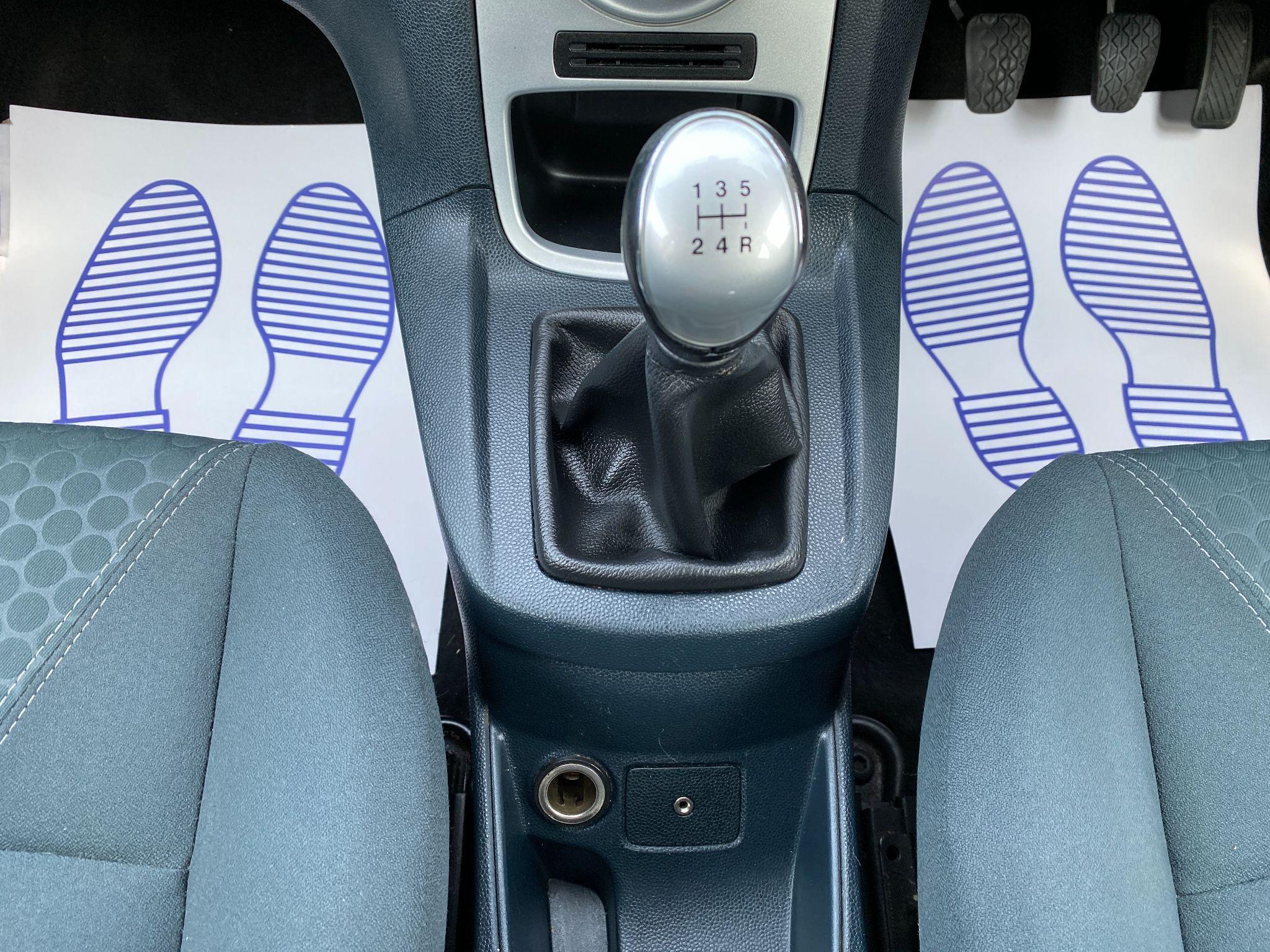 Ford Fiesta - Image 35