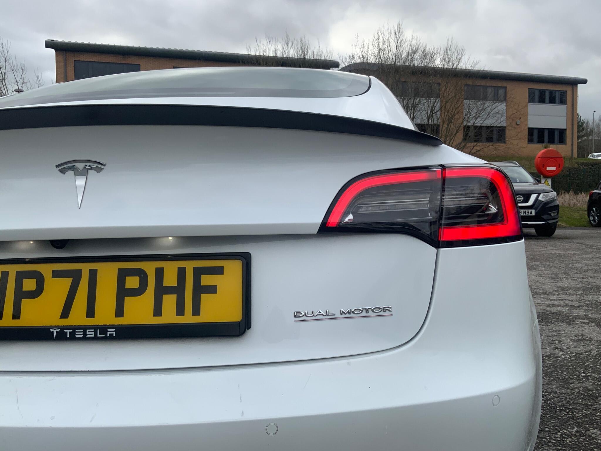 Tesla Model 3 - Image 15