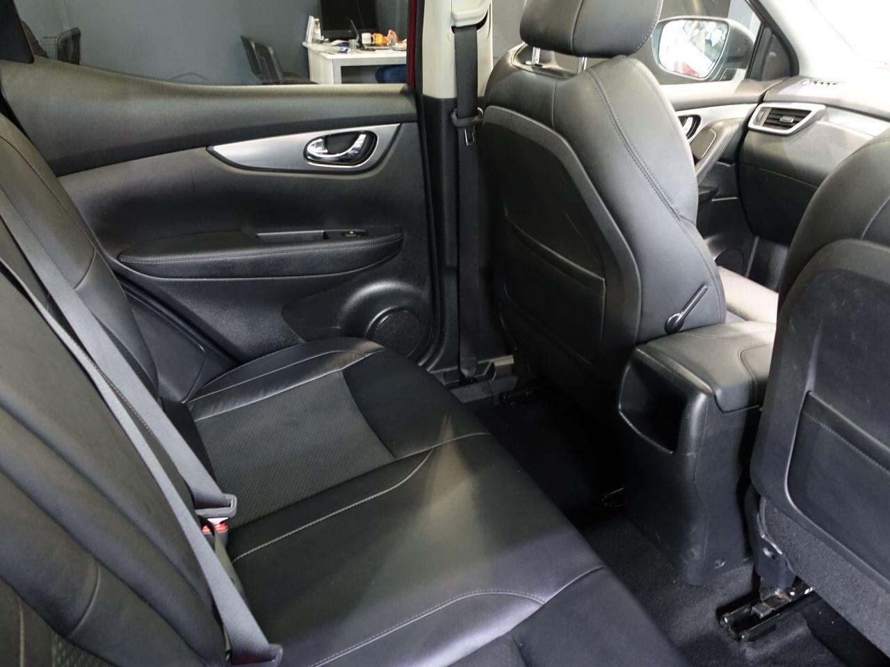 Nissan Qashqai - Image 17