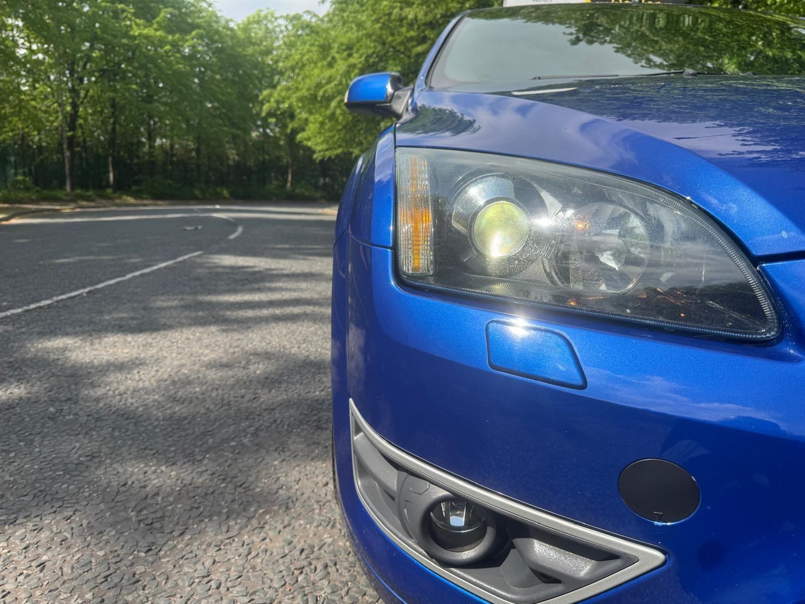 Ford Focus - Image 27