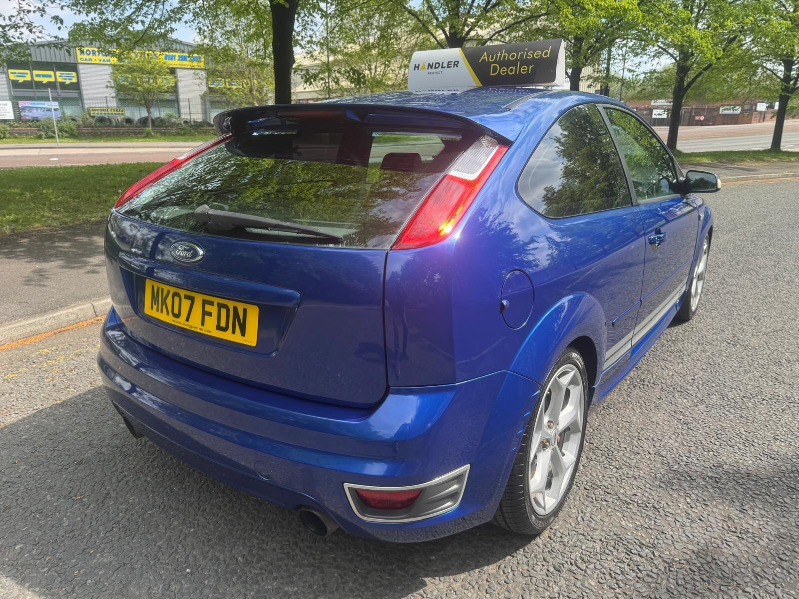 Ford Focus - Image 15