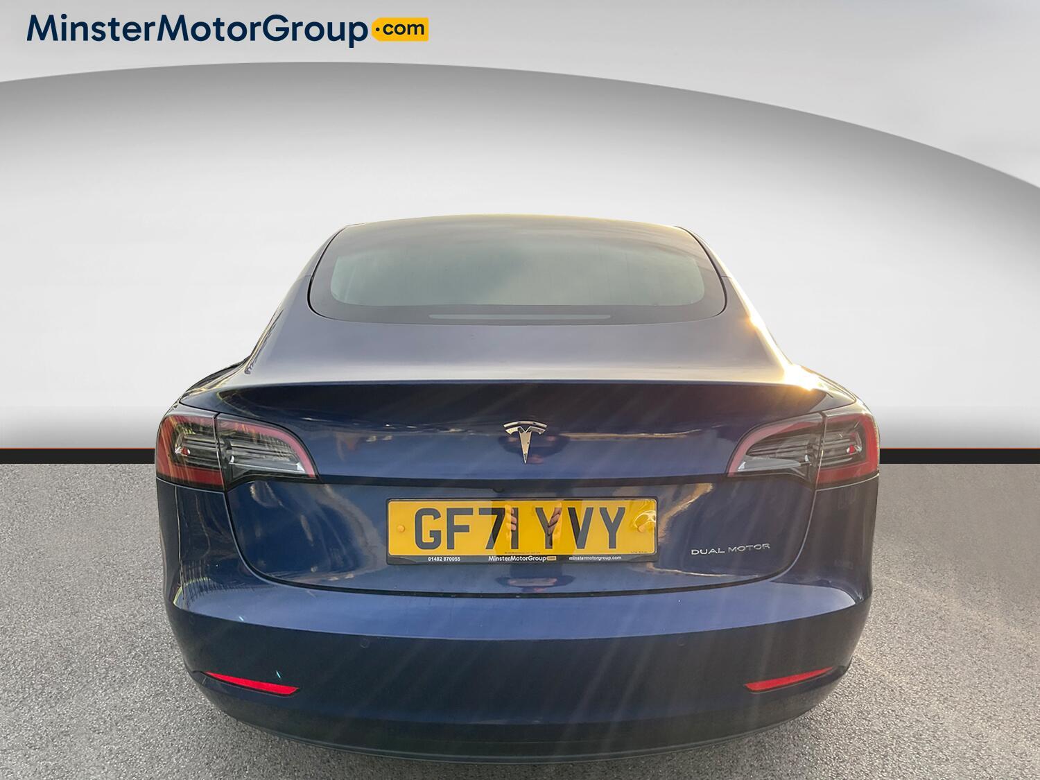 Tesla Model 3 - Image 3