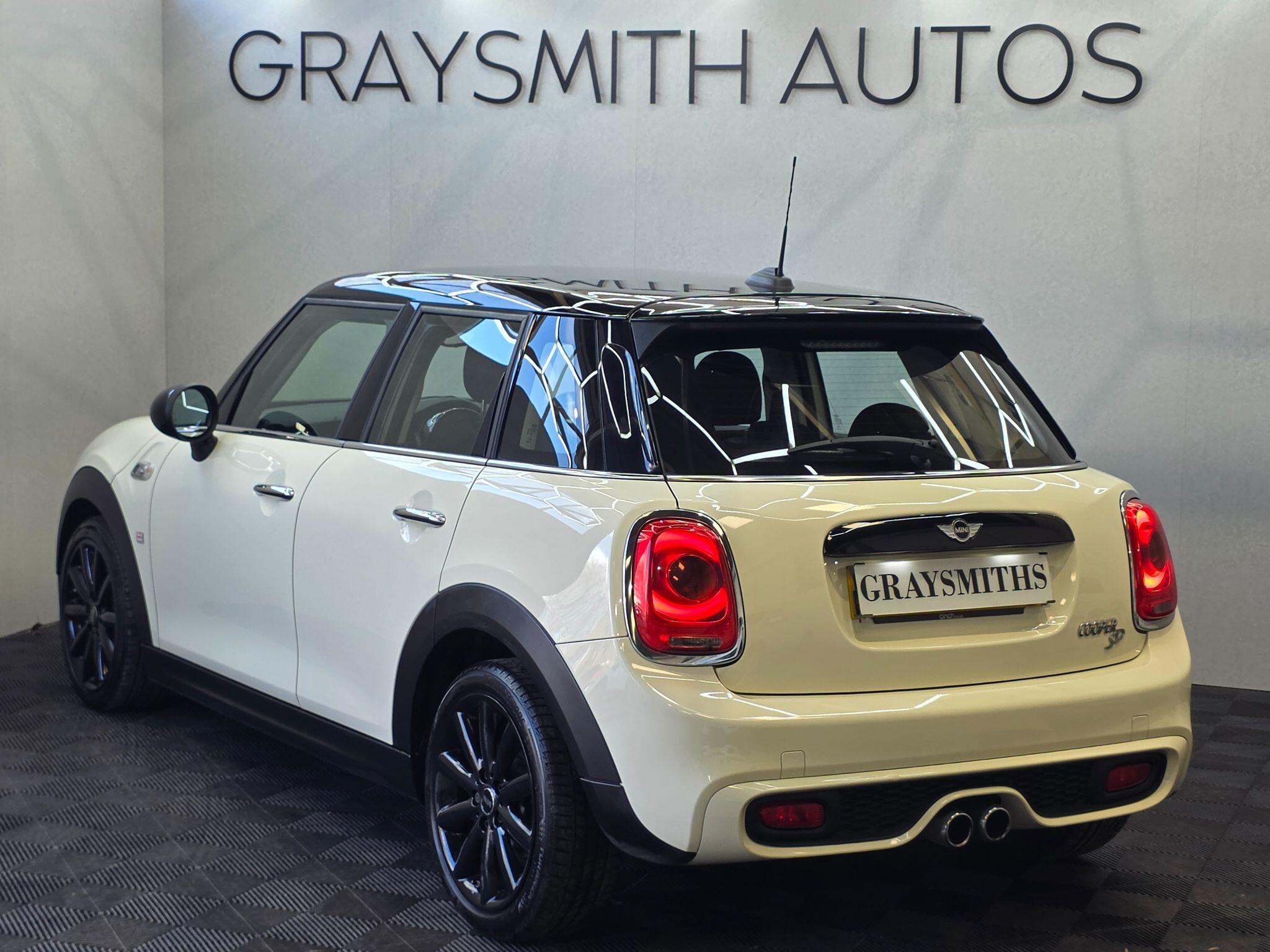 MINI Hatch - Image 3
