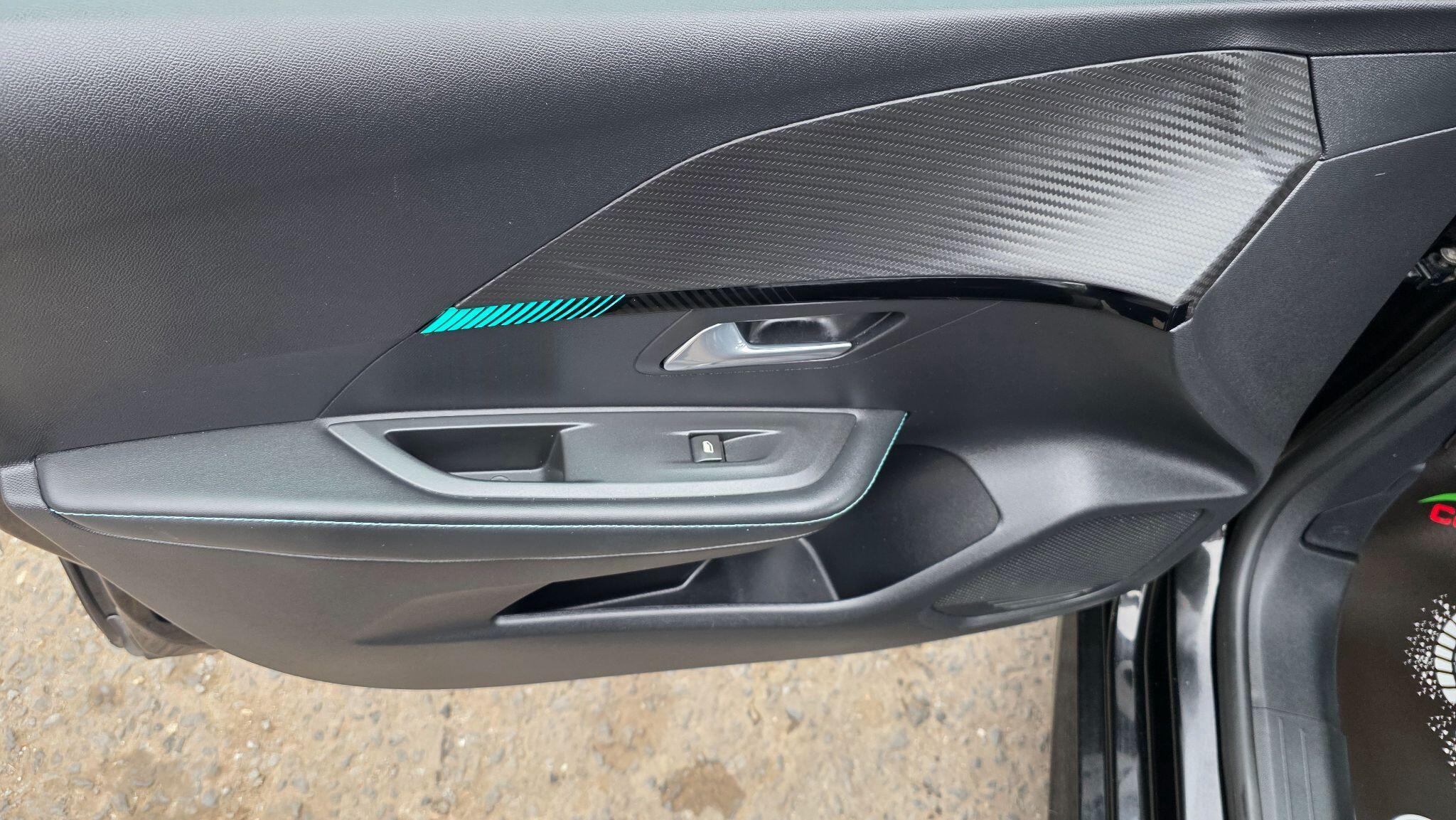 Peugeot 208 - Image 42