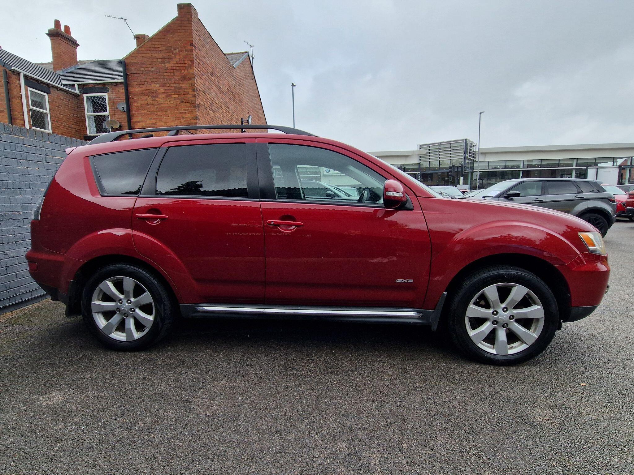 Mitsubishi Outlander - Image 7