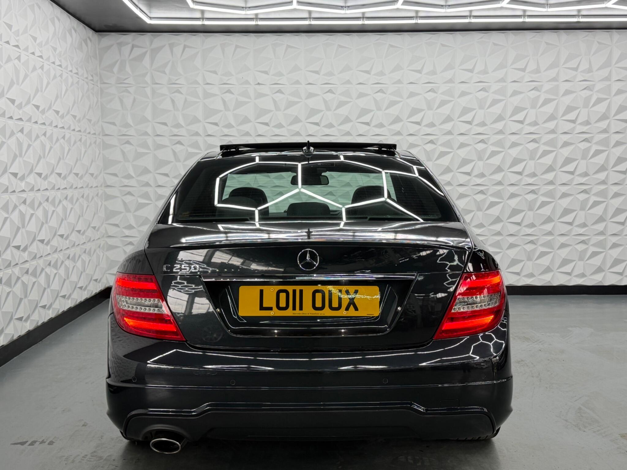 Mercedes C Class - Image 8