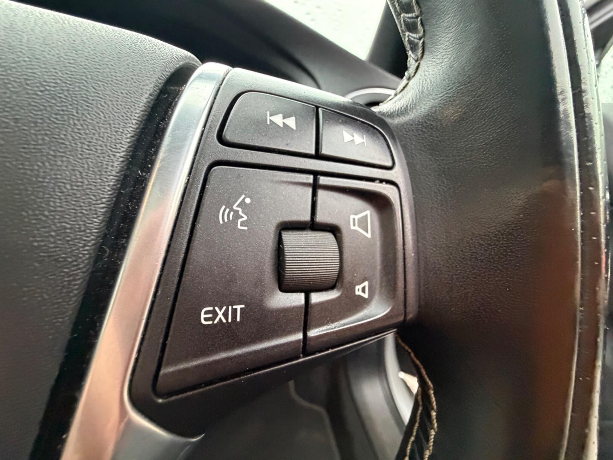 Volvo V40 - Image 19