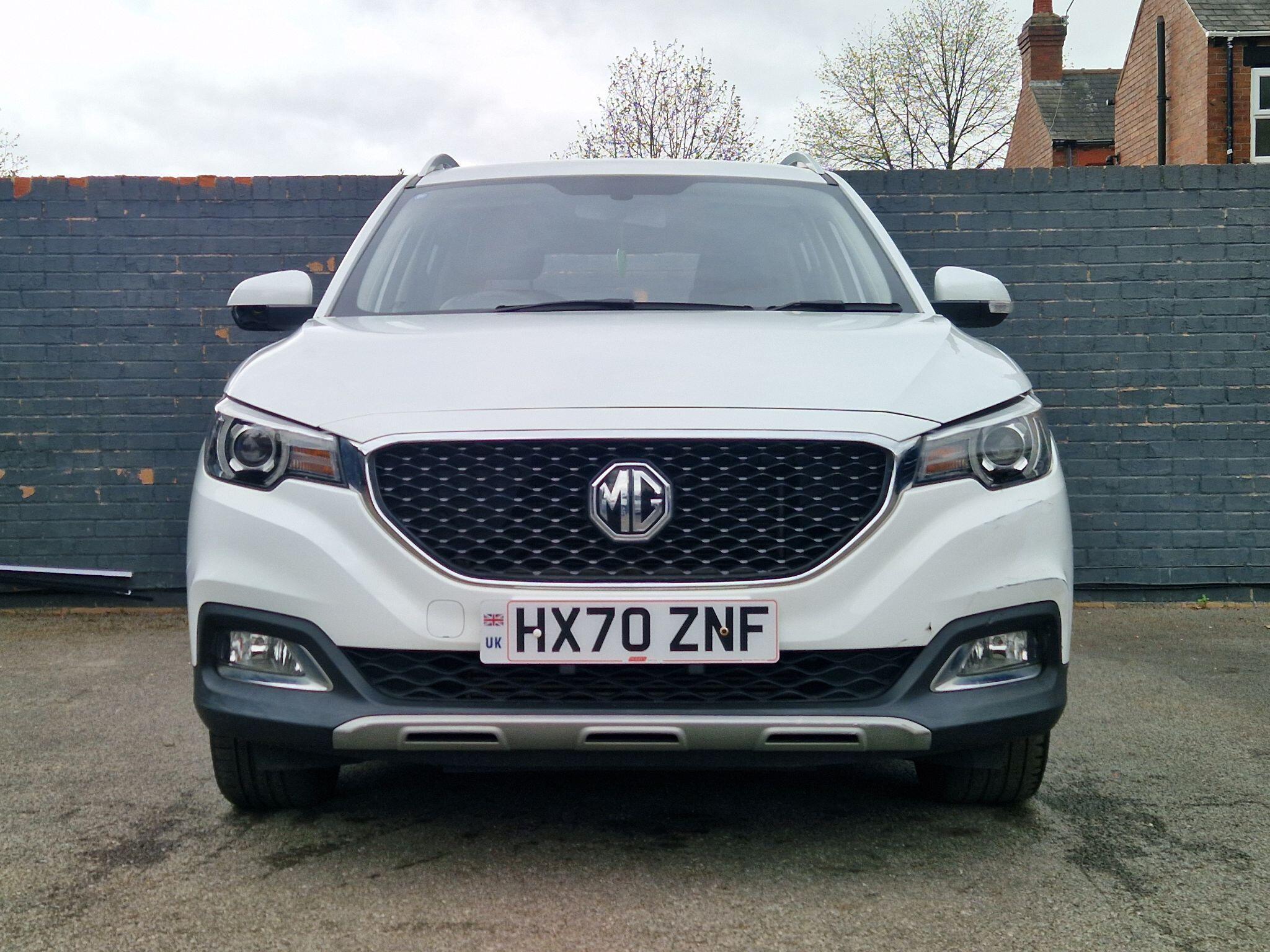 MG MG ZS - Image 17