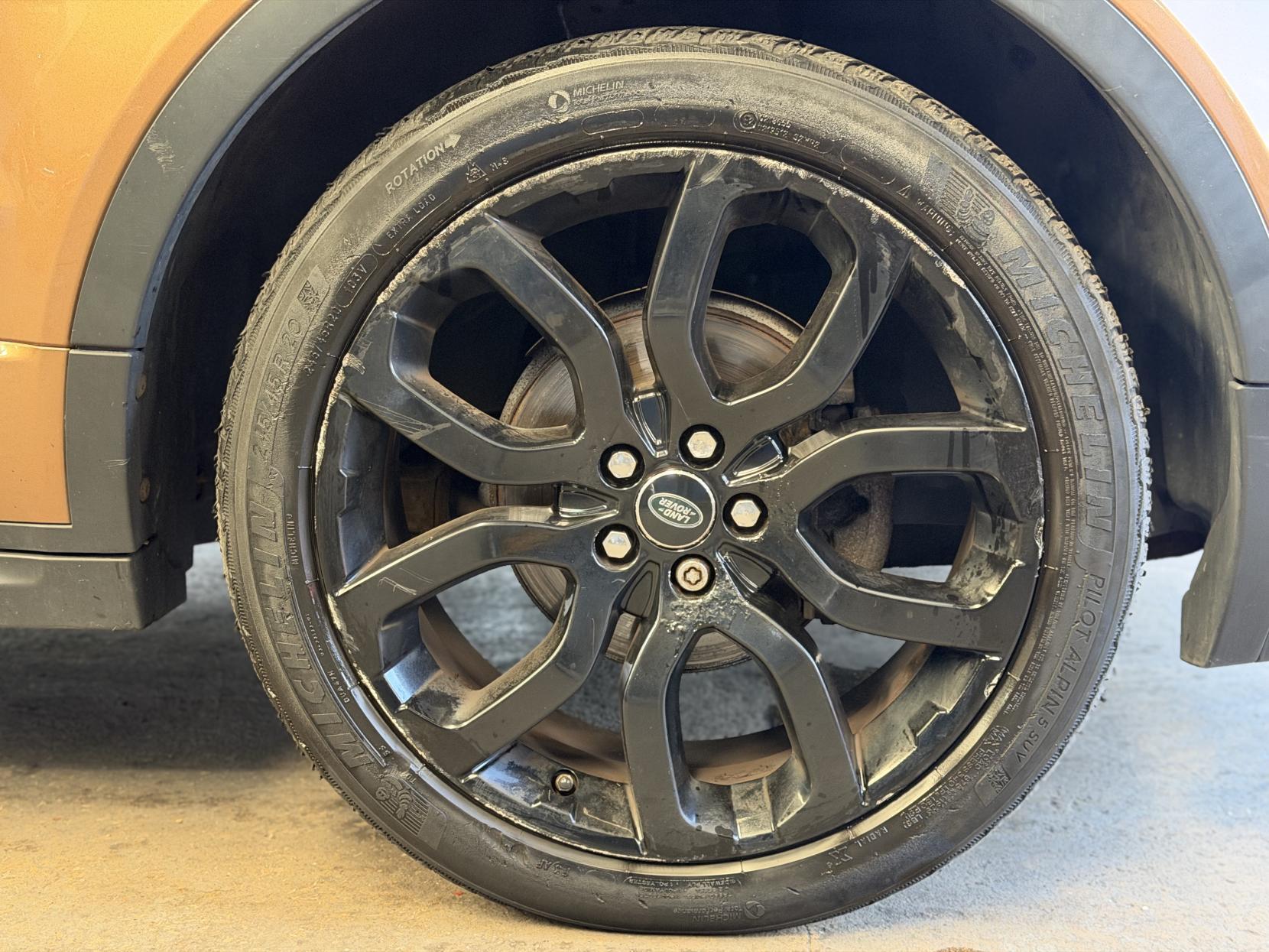 Land Rover Range Rover Evoque - Image 18