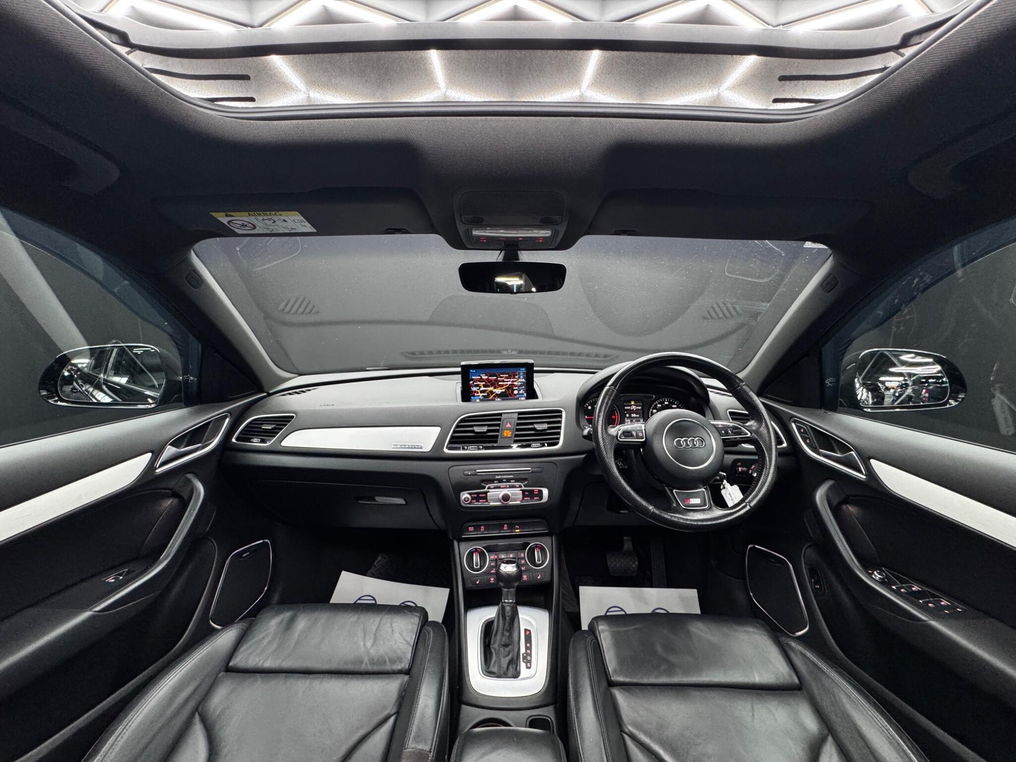 Audi Q3 - Image 17