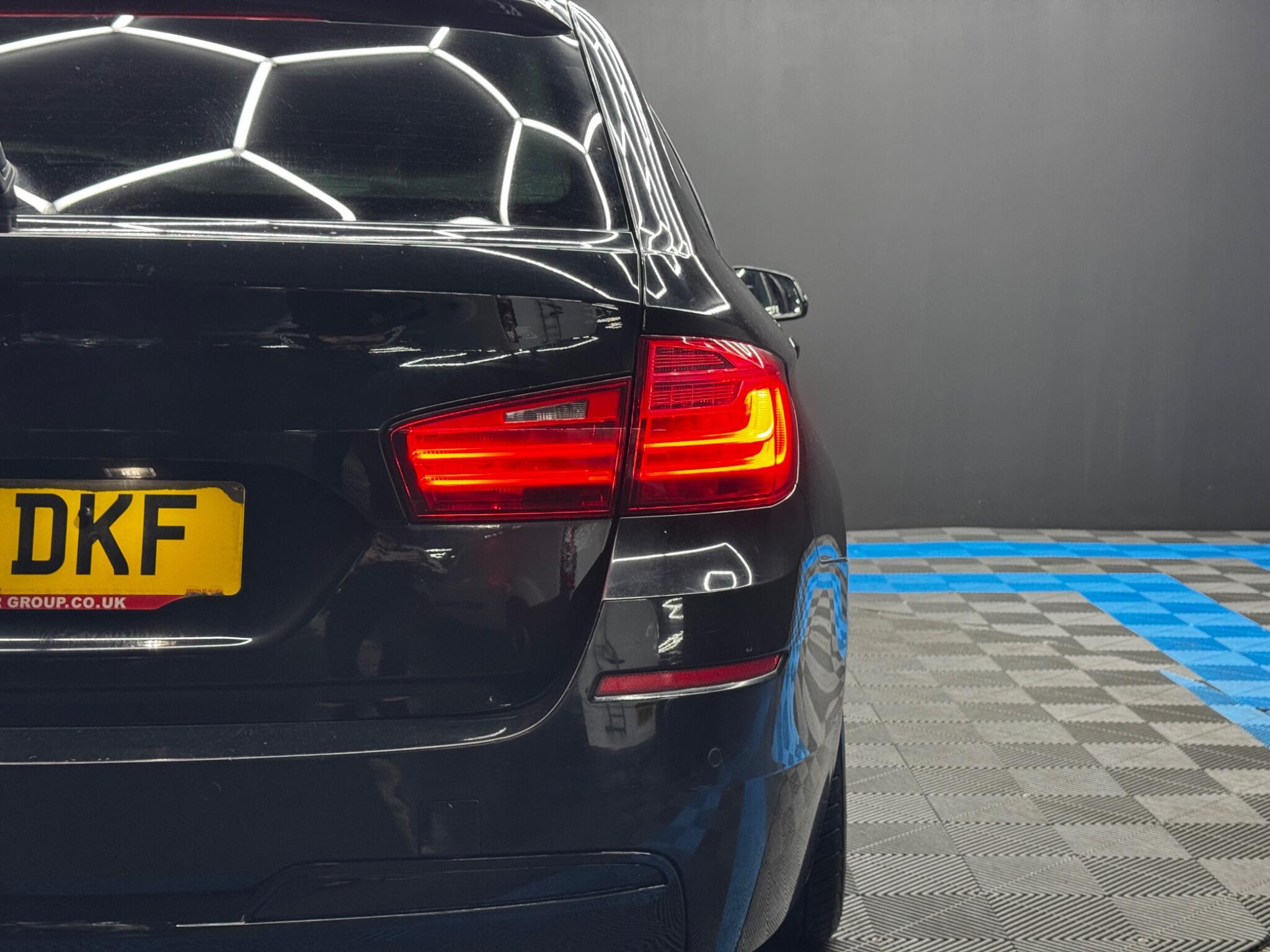 BMW 5 Series - Image 46