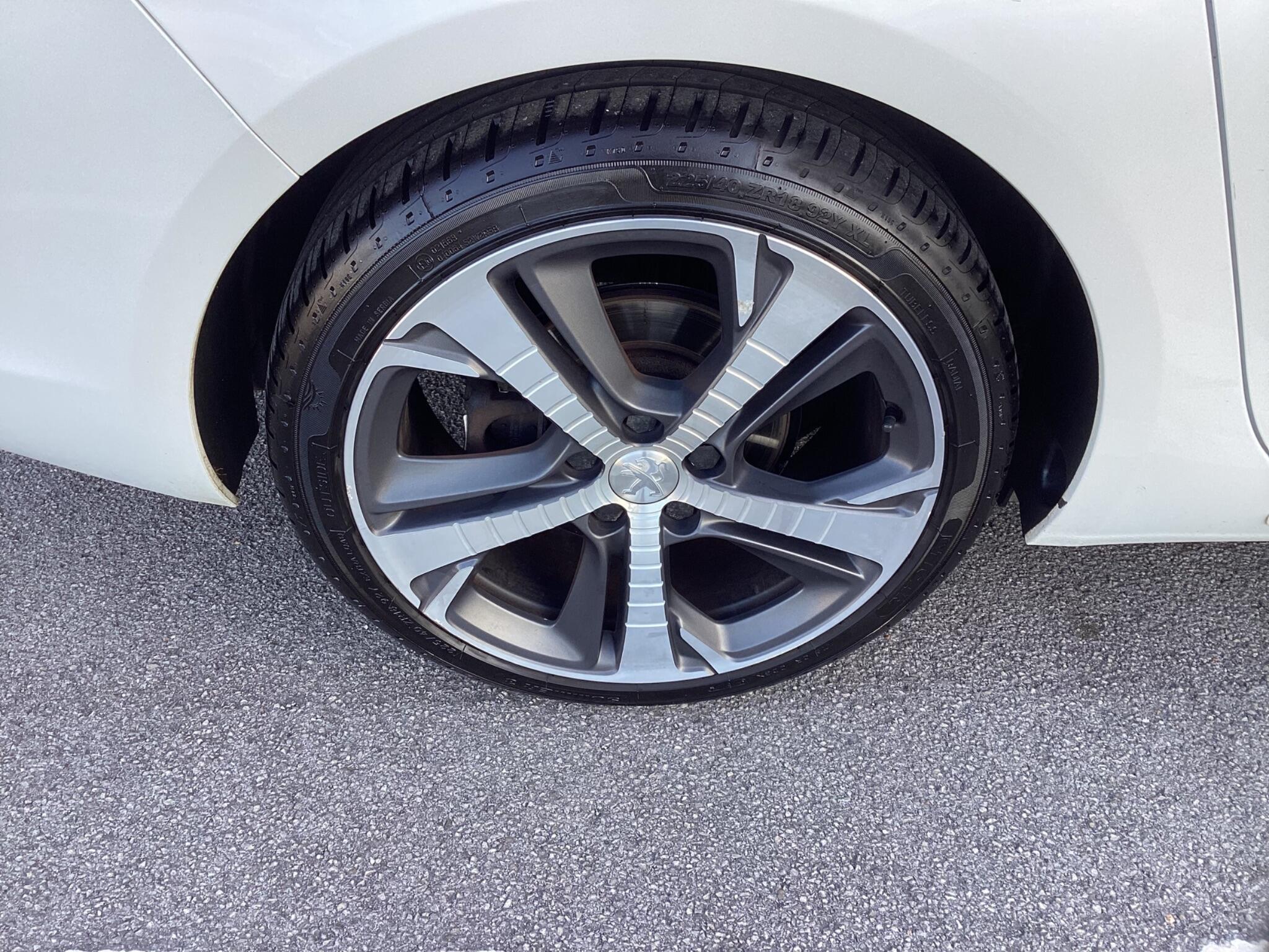 Peugeot 308 SW - Image 9
