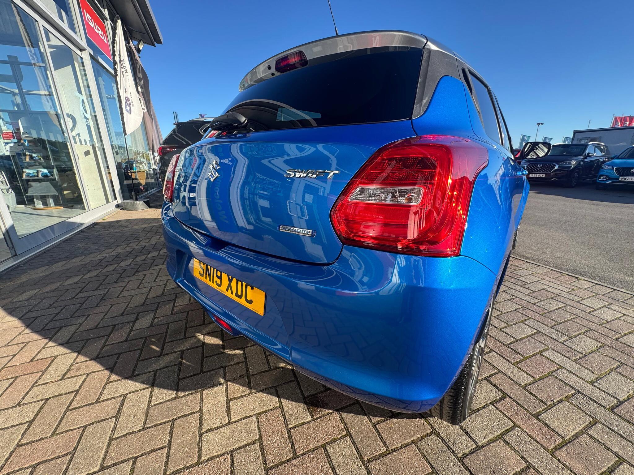 Suzuki Swift - Image 8