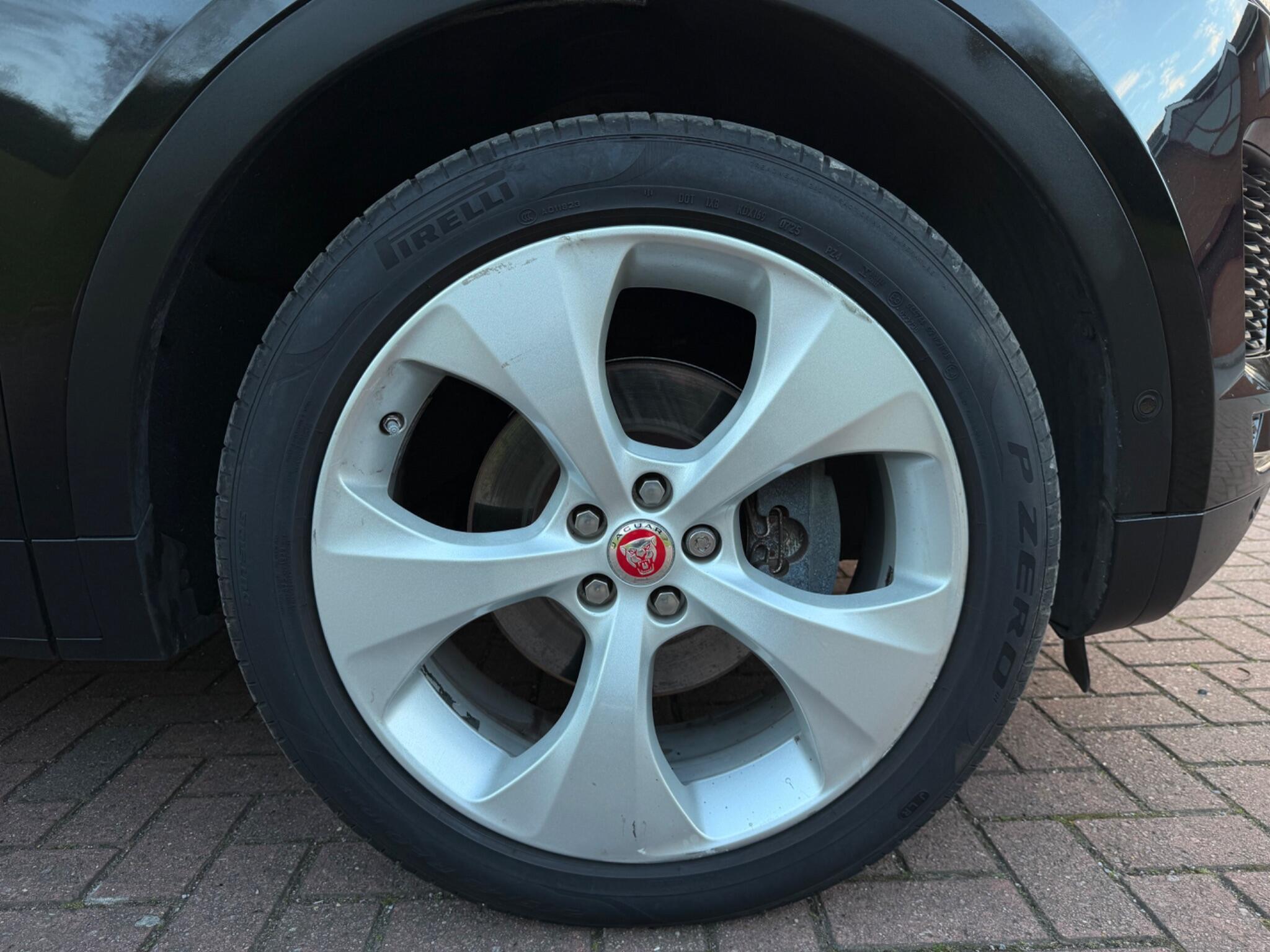 Jaguar E-Pace - Image 17