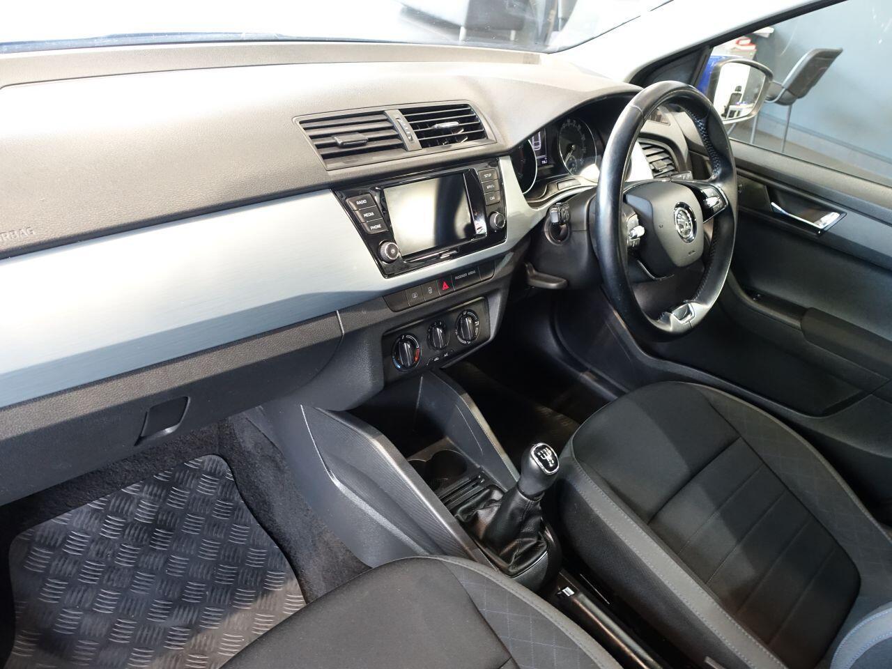 Skoda Fabia - Image 11