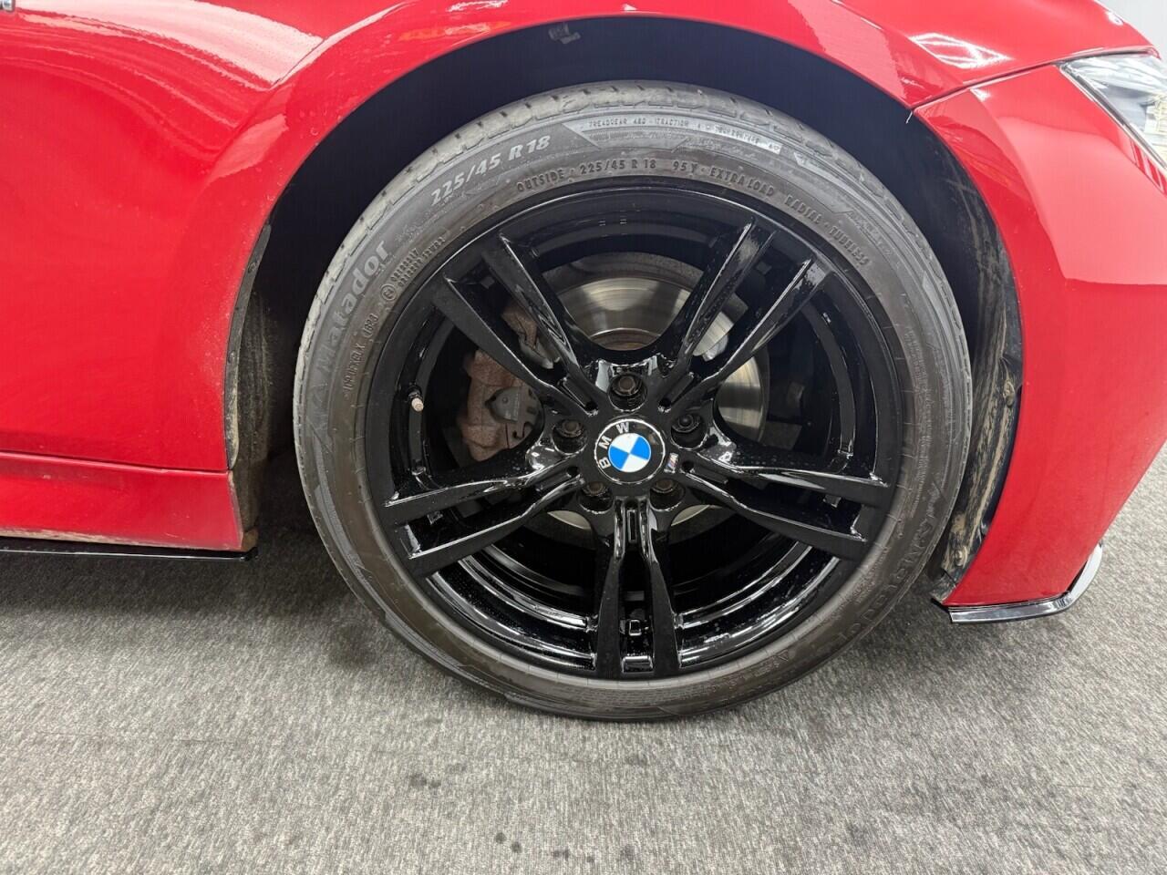 BMW 3 Series - Image 9