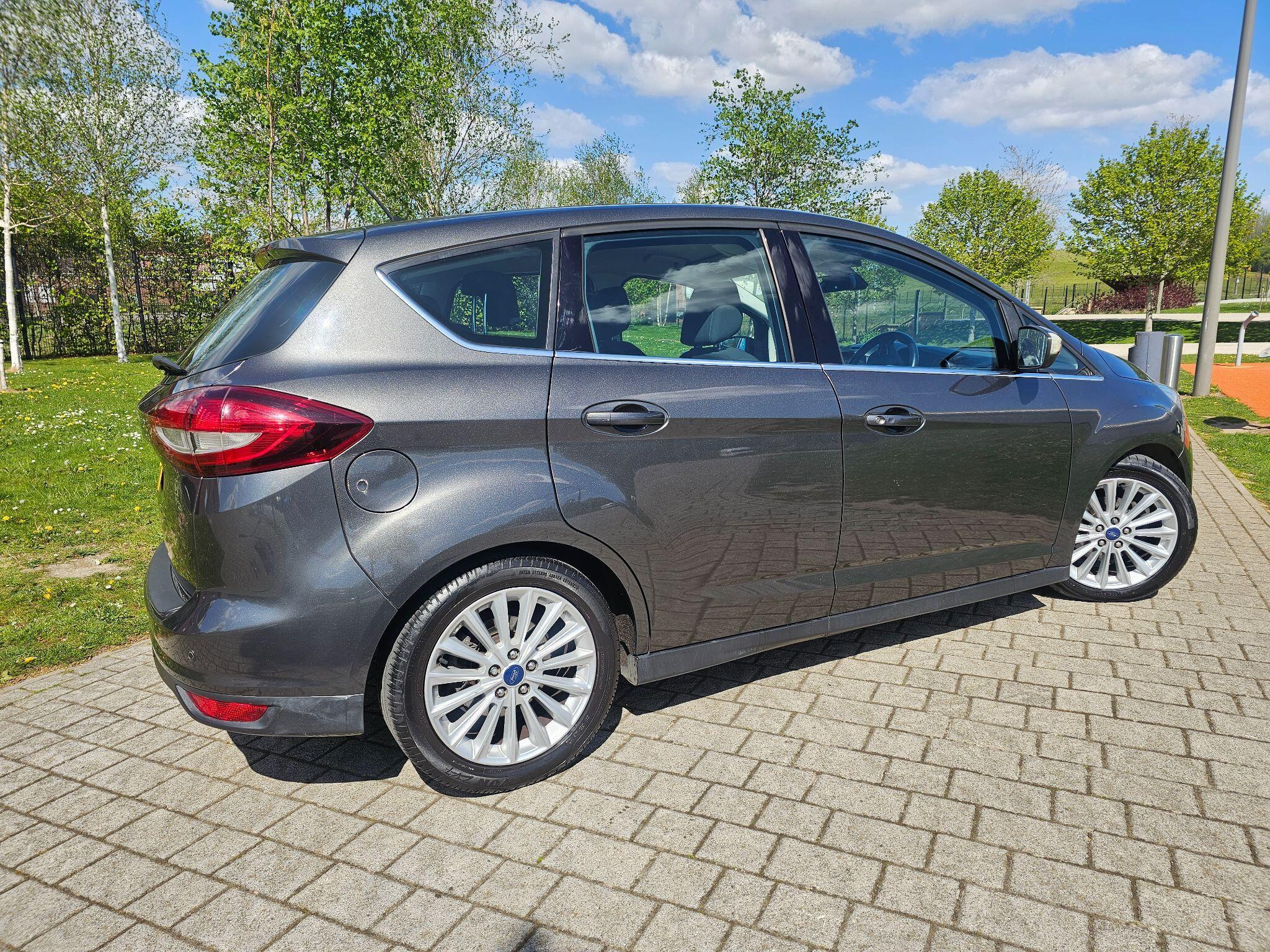 Ford C-MAX - Image 22