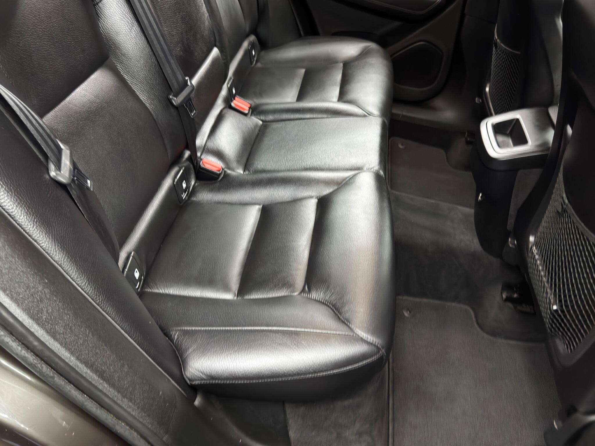 Volvo XC60 - Image 16