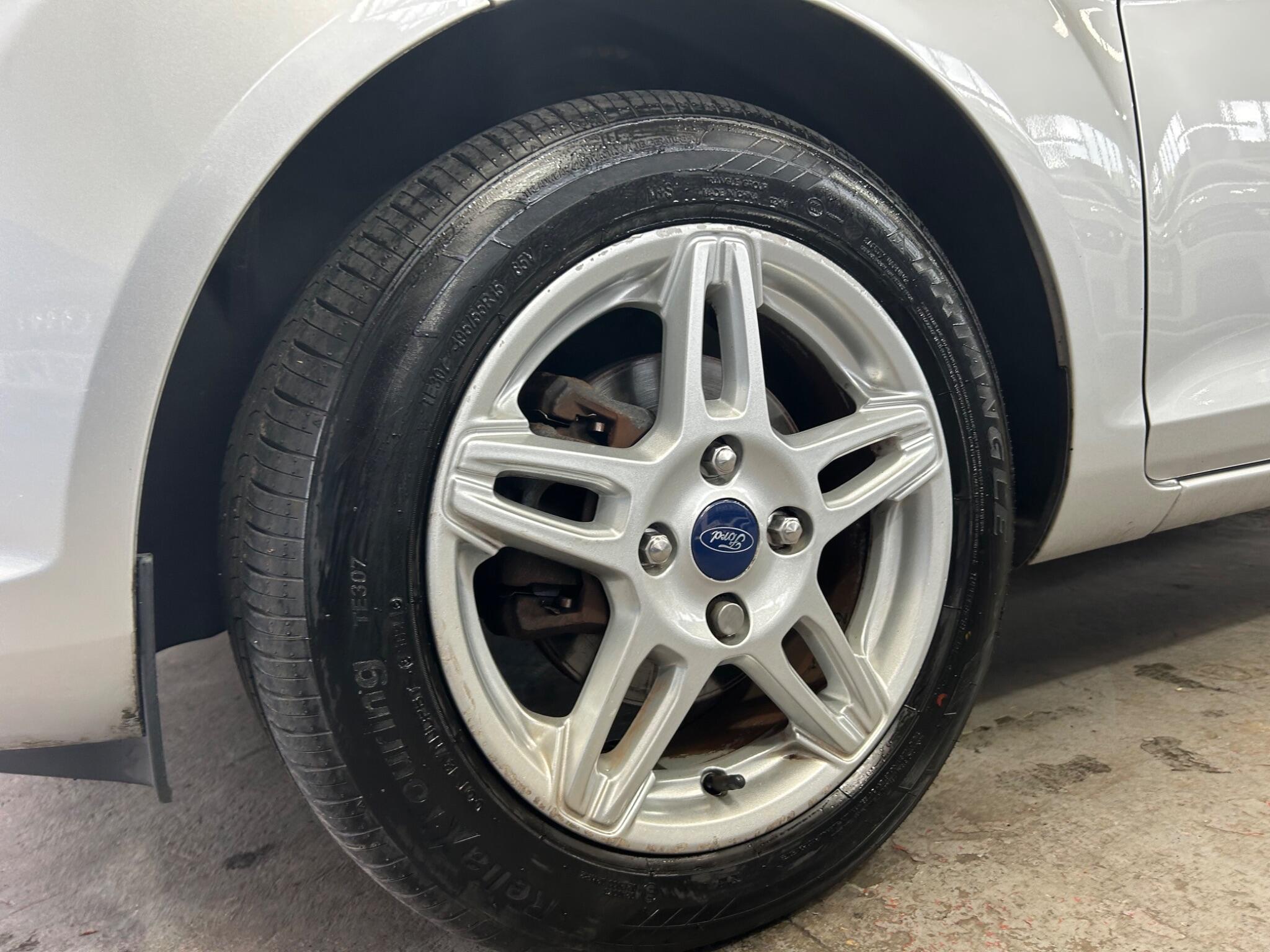 Ford Fiesta - Image 28