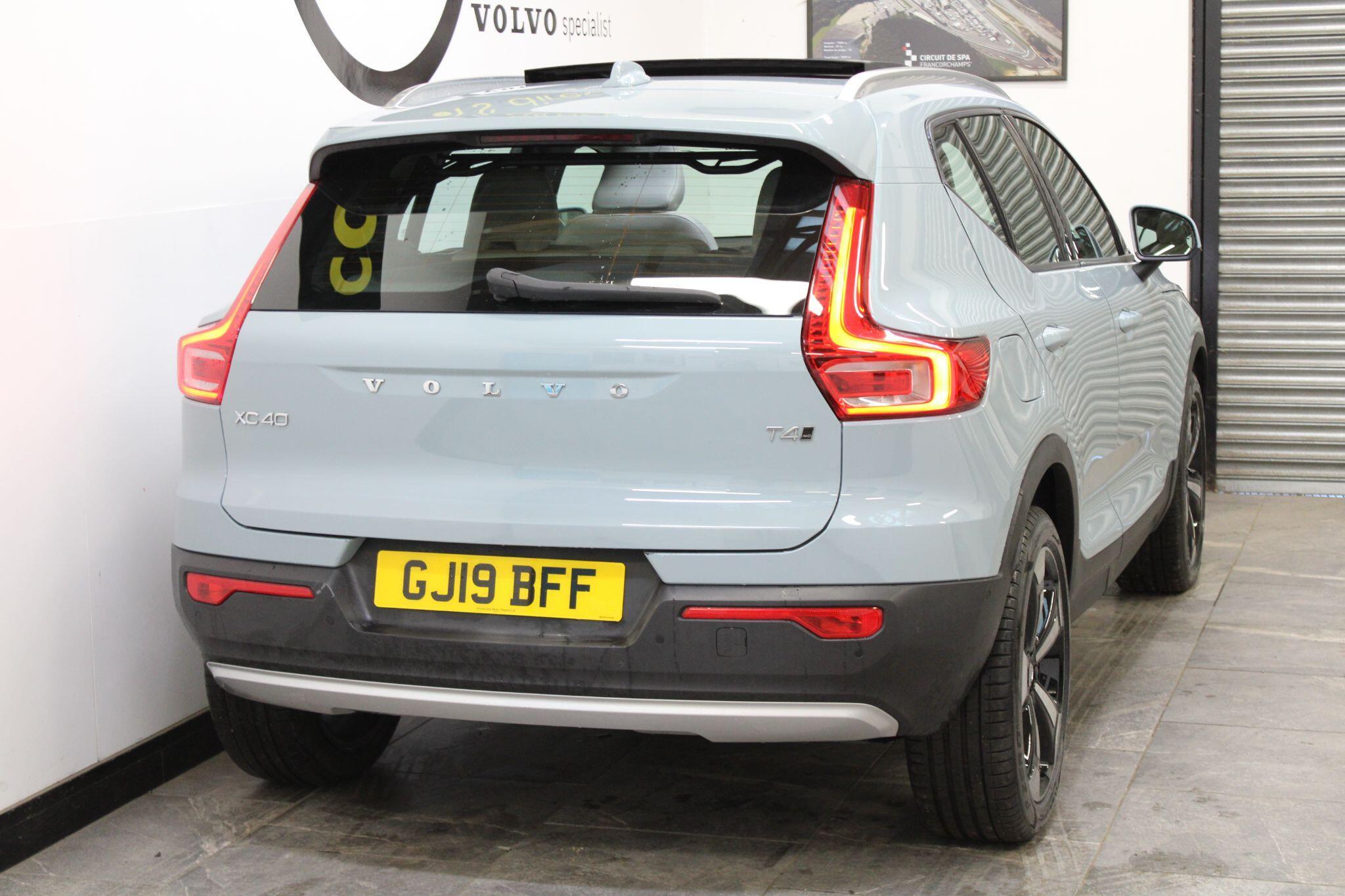 Volvo XC40 - Image 13