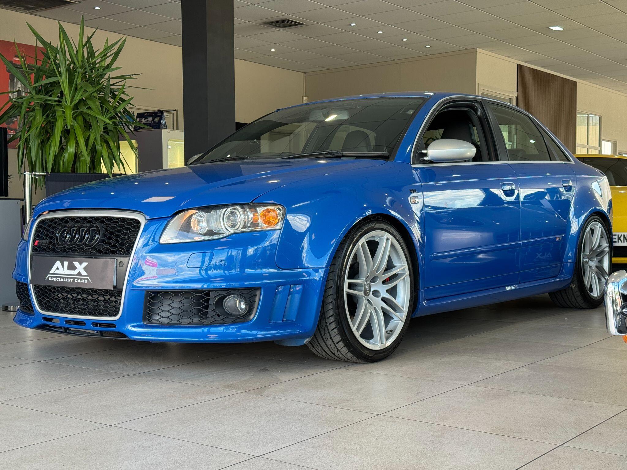 Audi RS4 - Image 13
