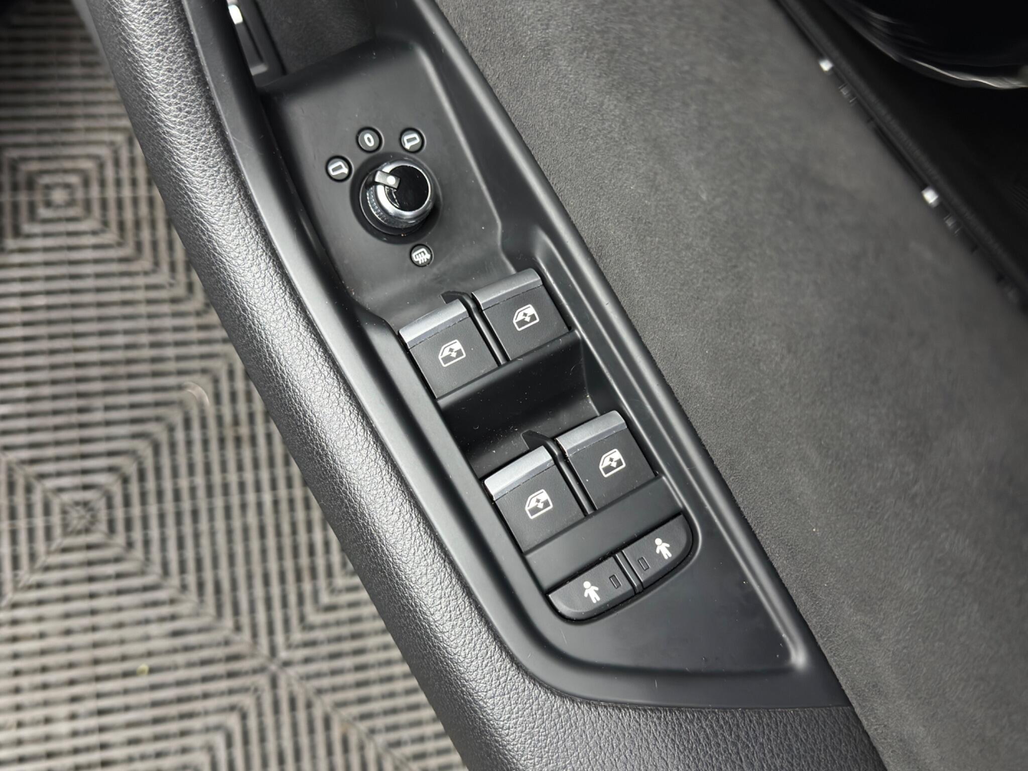 Audi A4 Avant - Image 41